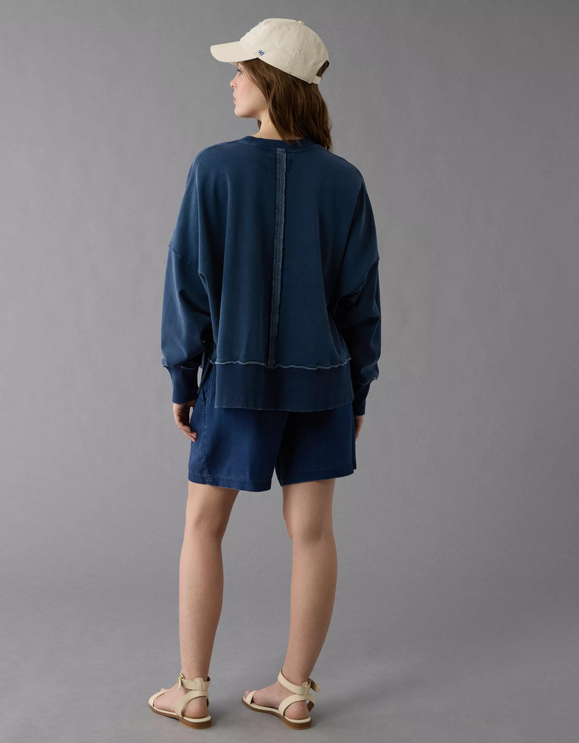 AE Big Hug Crew Neck Sweatshirt Product Image