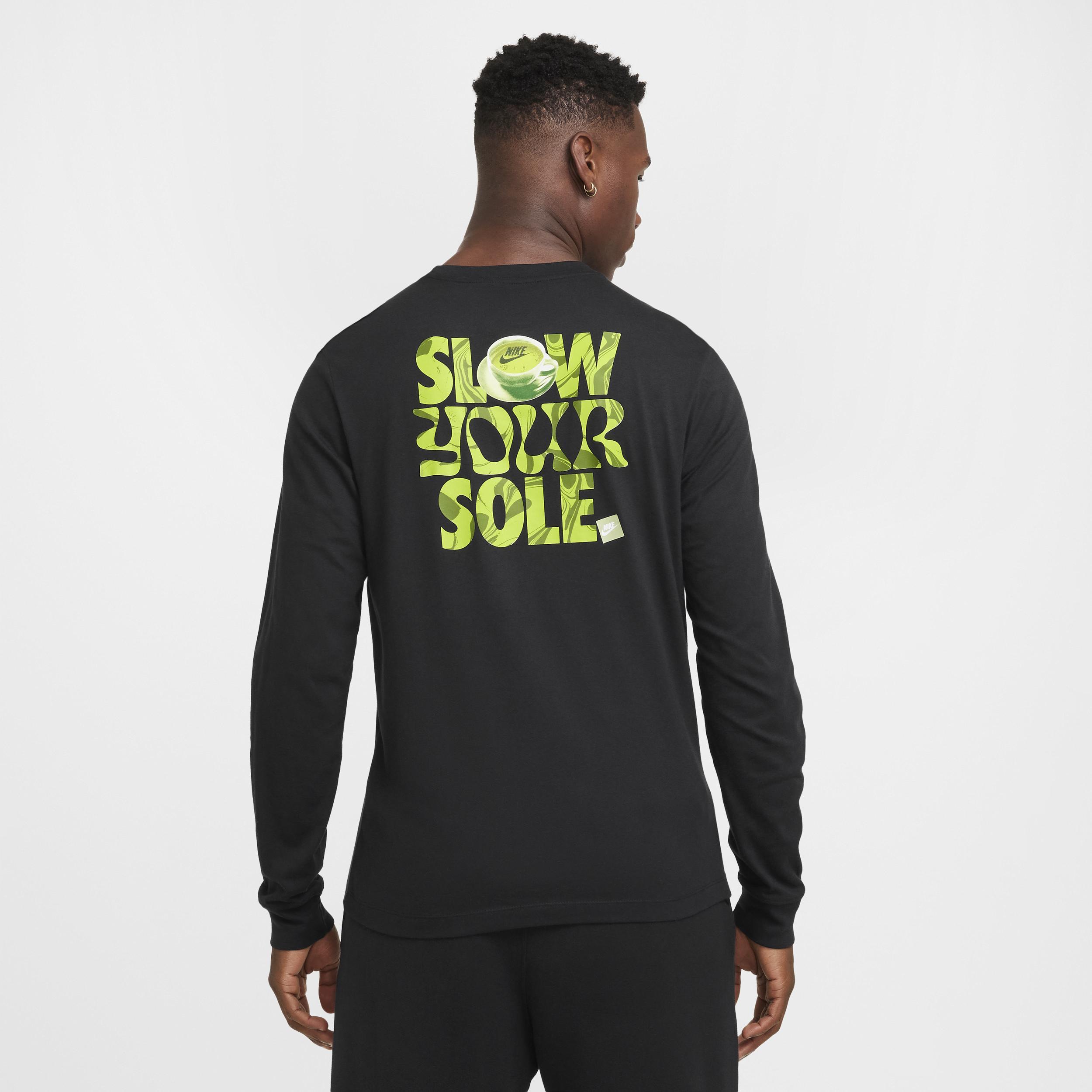 Nike Sportswear Club Long-Sleeve T-Shirt Product Image