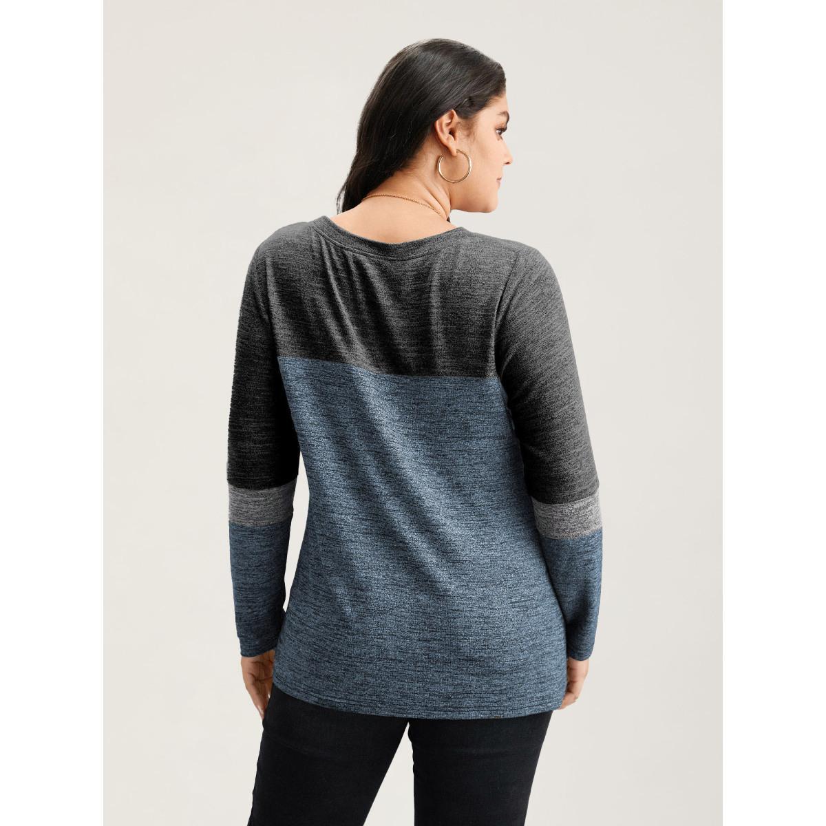 Plus Size Heather Colorblock Contrast Crew Neck T-shirt DarkBlue Women Casual Texture Plain Round Neck Everyday T-shirts BloomChic 28/5X Product Image