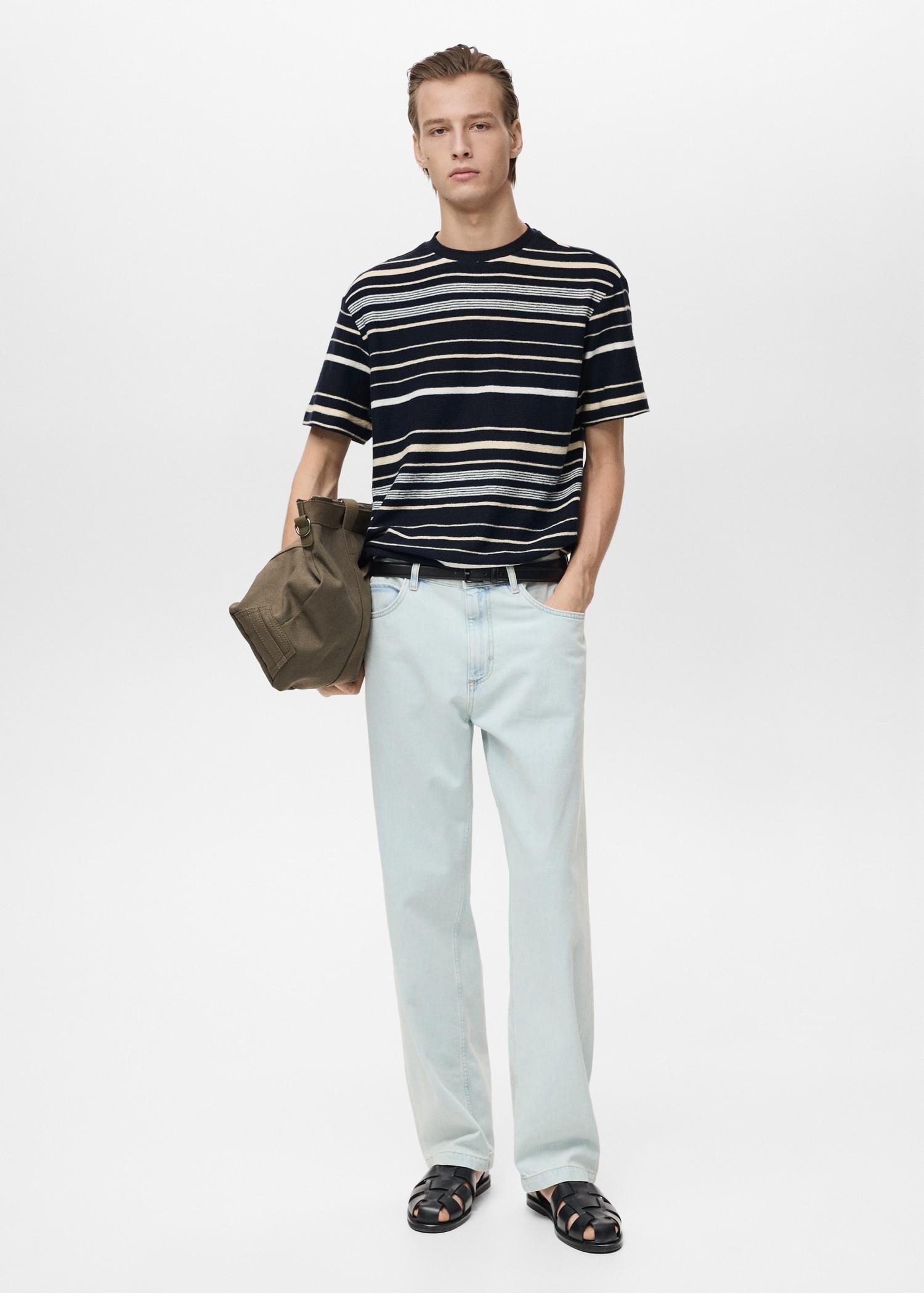 100% cotton regular-fit striped t-shirt - Men | MANGO USA Product Image
