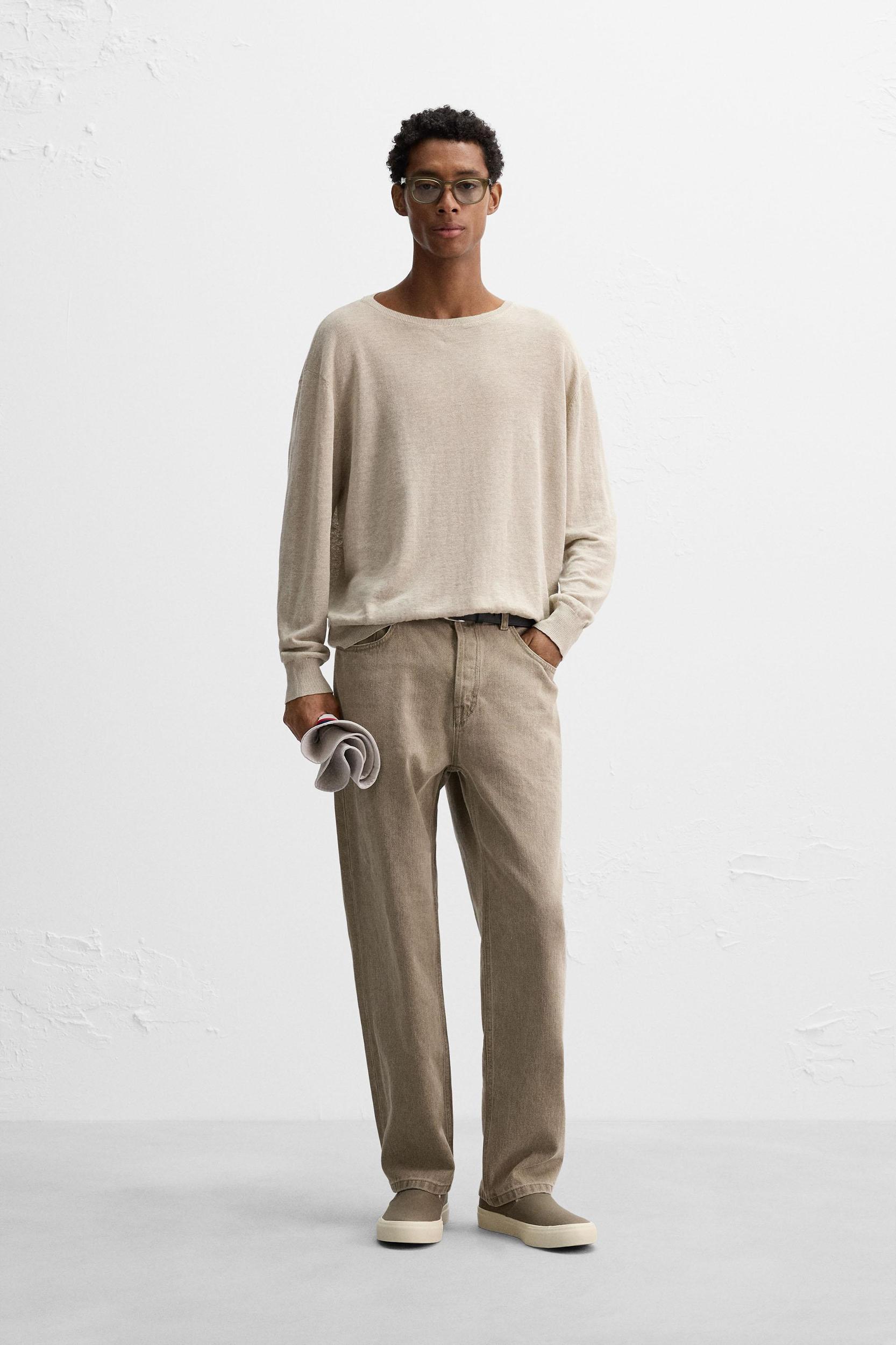 LIGHTWEIGHT LINEN SWEATER Product Image