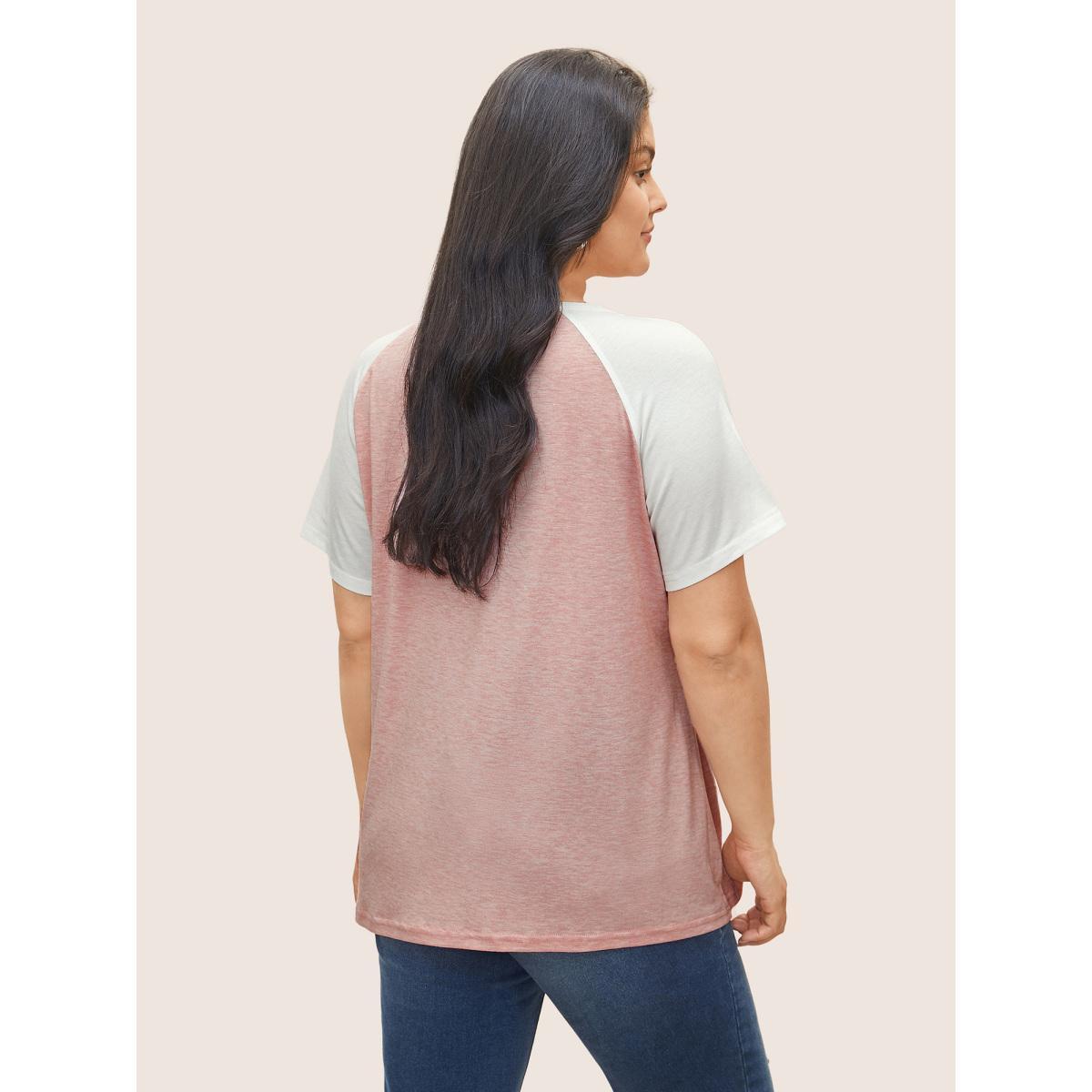 Plus Size Colorblock Contrast Notched Raglan Sleeve T-shirt Crepe Women Casual Plain Everyday T-shirts BloomChic 26/4X Product Image