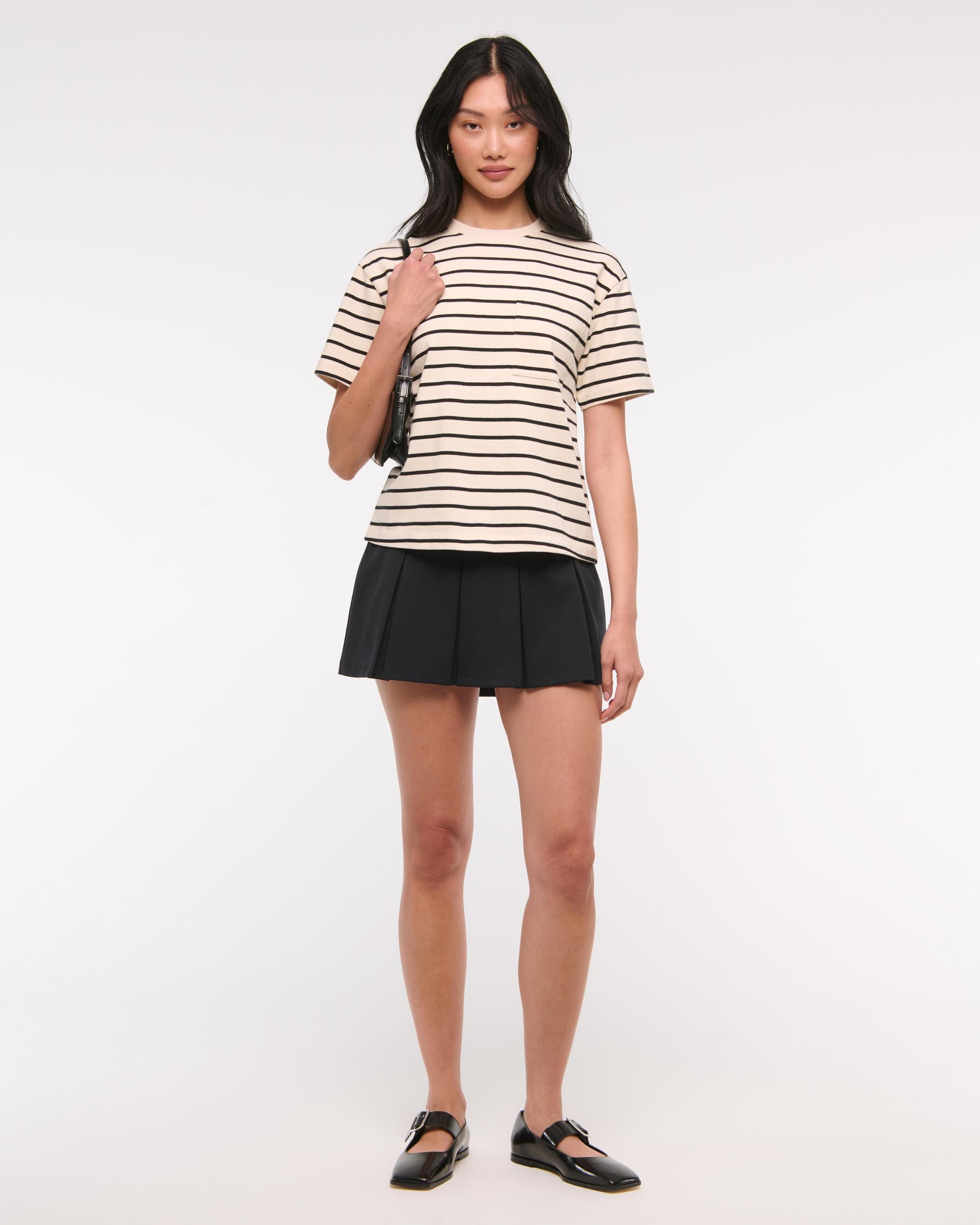 Easy Pocket Tee Product Image