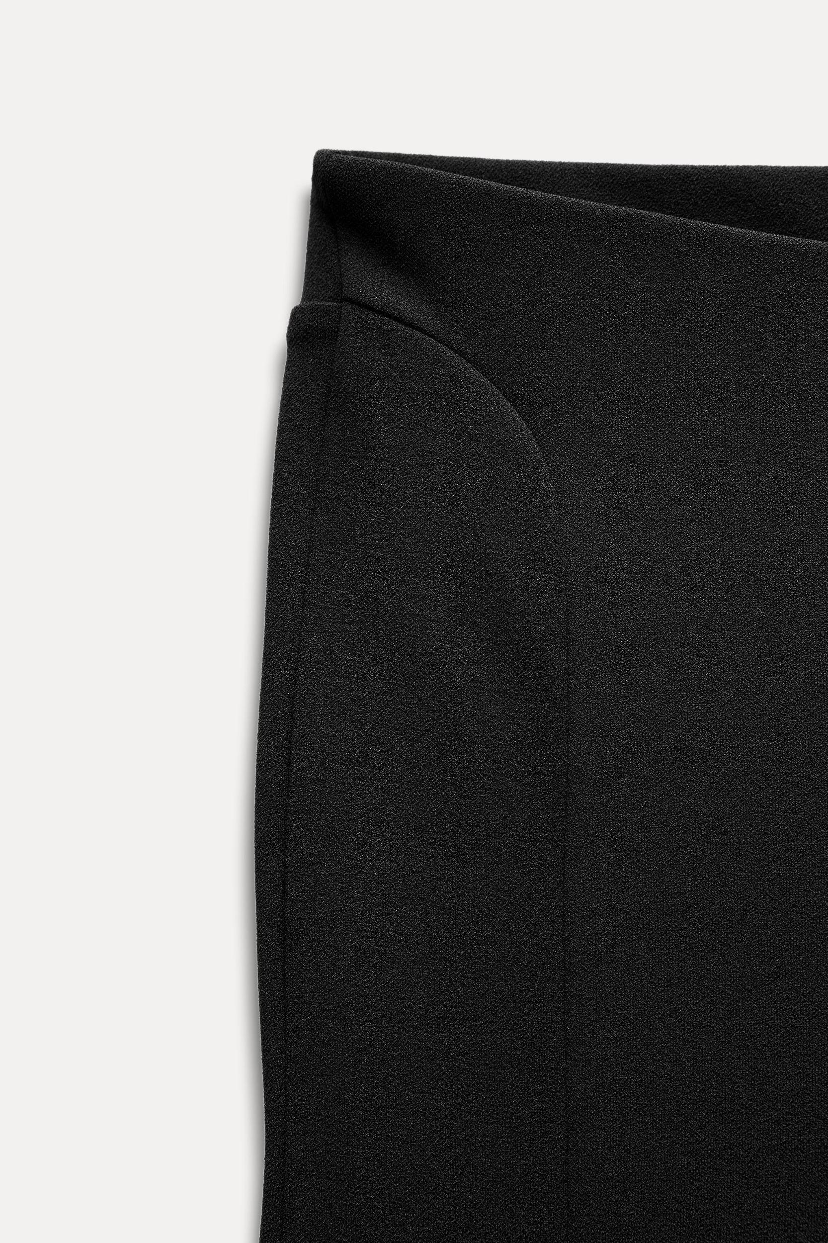 FLARED LEGGINGS WITH A MID WAIST Product Image