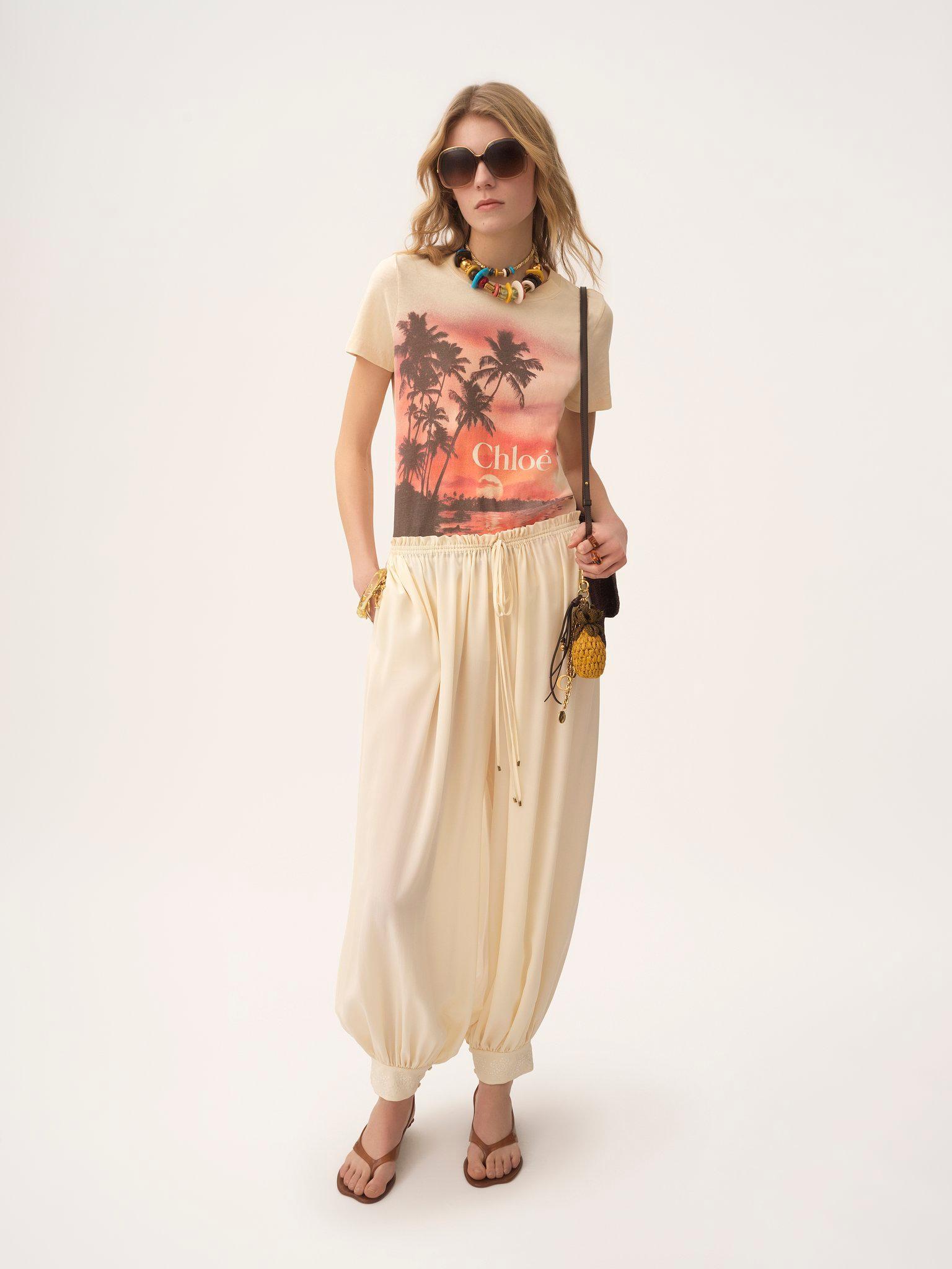 Cropped fluid pants in crêpe de chine Product Image