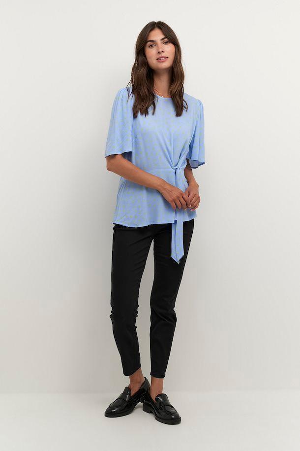 CUvilda Blouse Product Image