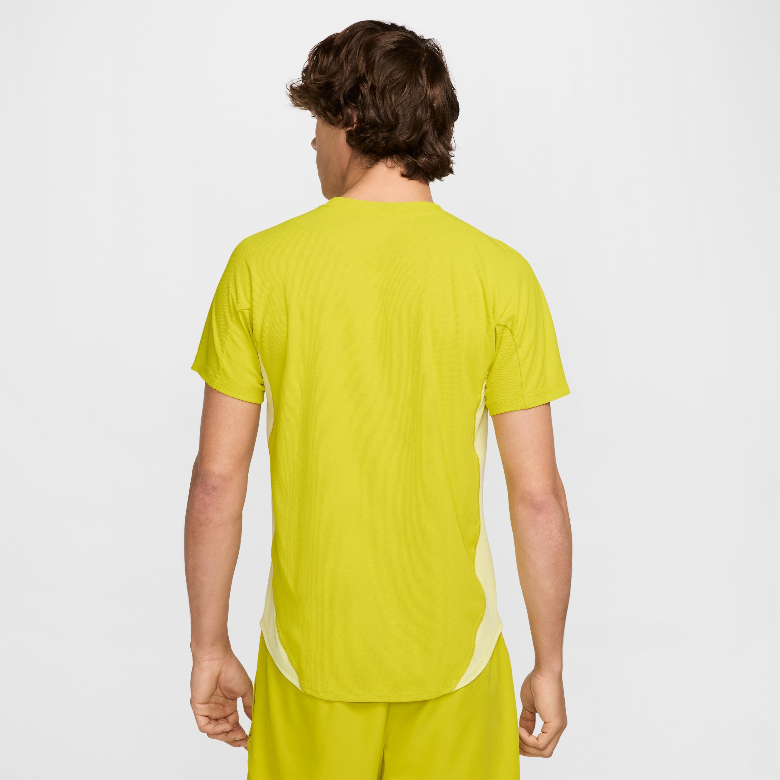 NikeCourt Slam Men's Dri-FIT Tennis Top Product Image