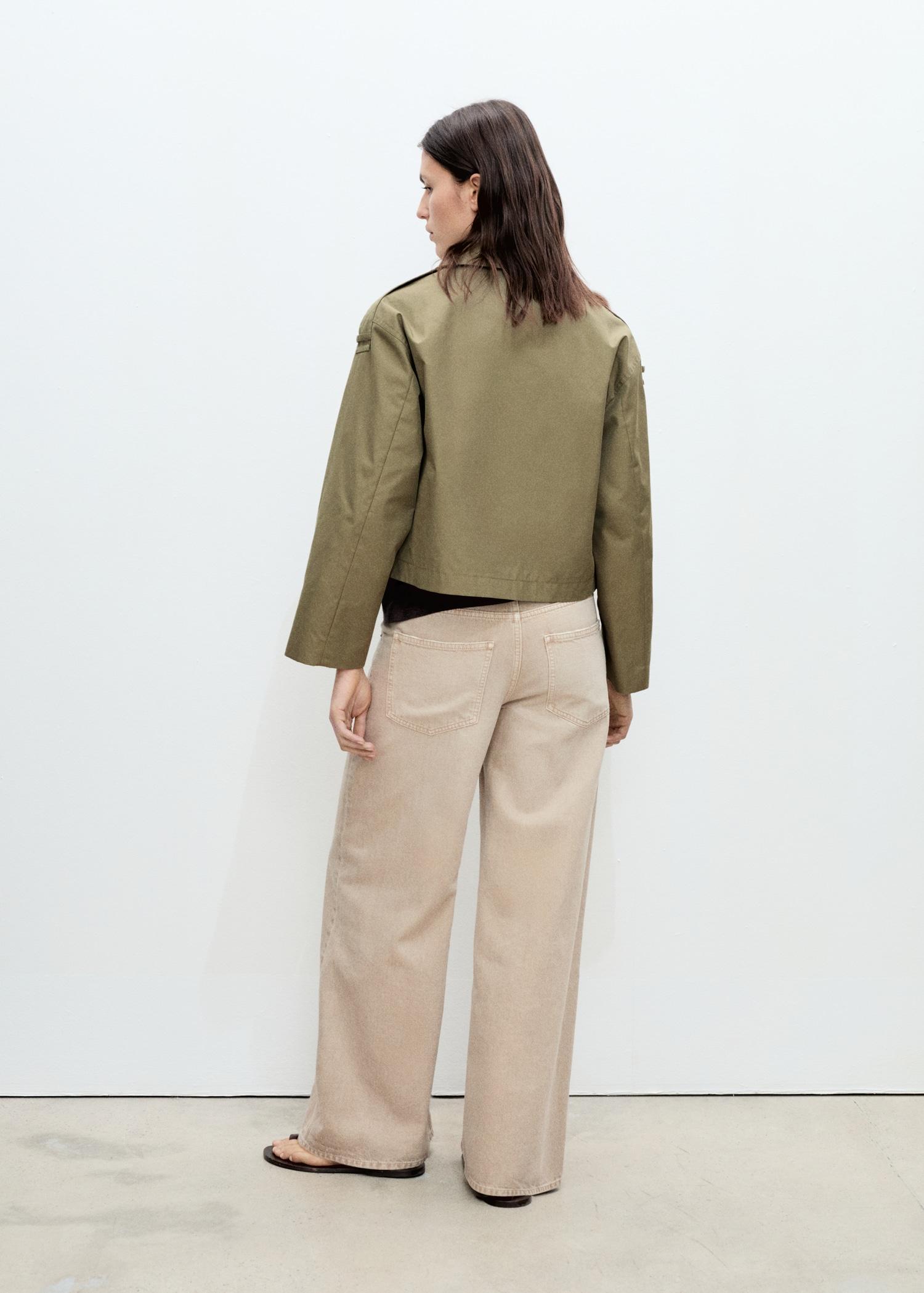 Double-breasted cropped trench coat - Women | MANGO USA Product Image