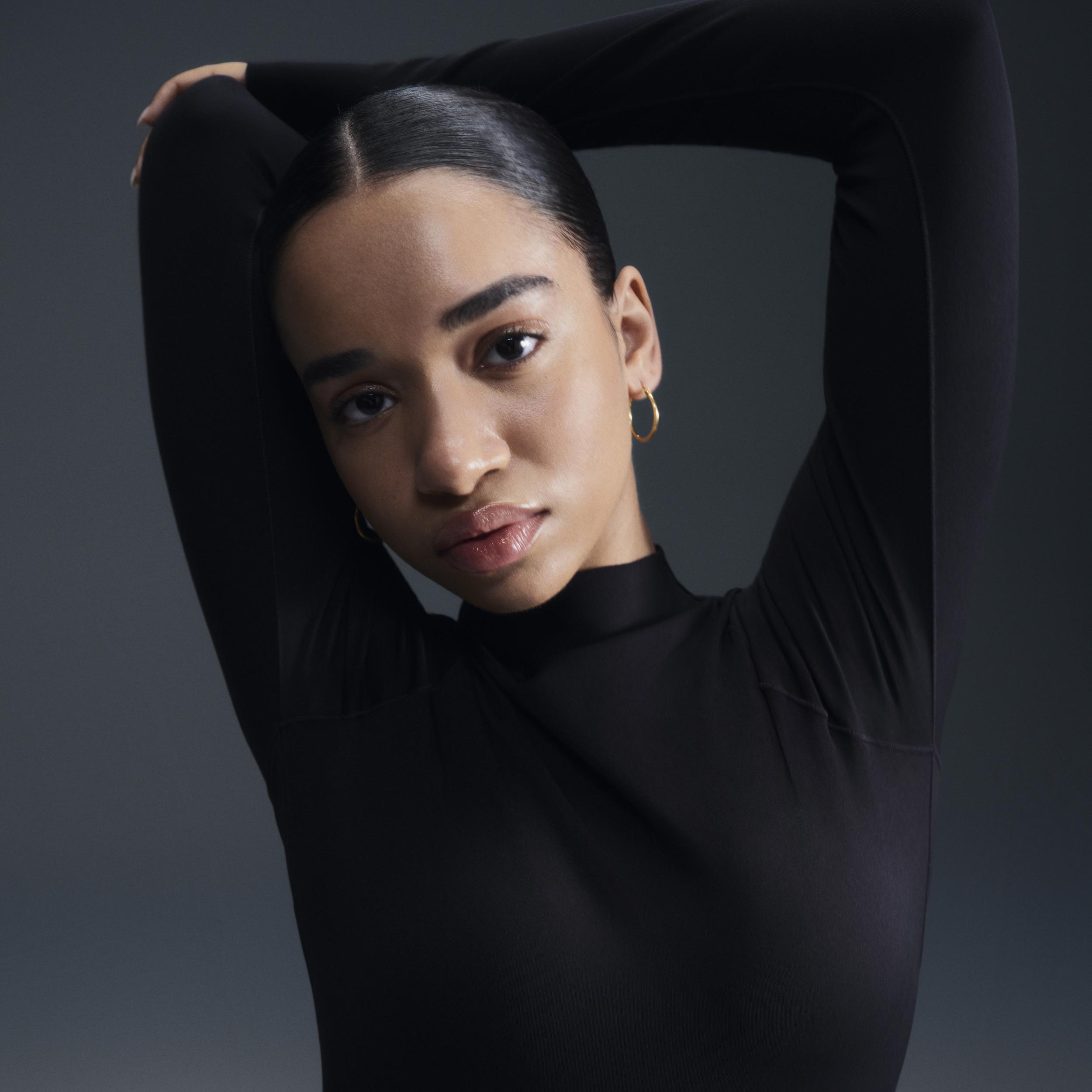 Nike Women's Zenvy Dri-FIT Long-Sleeve Top Product Image