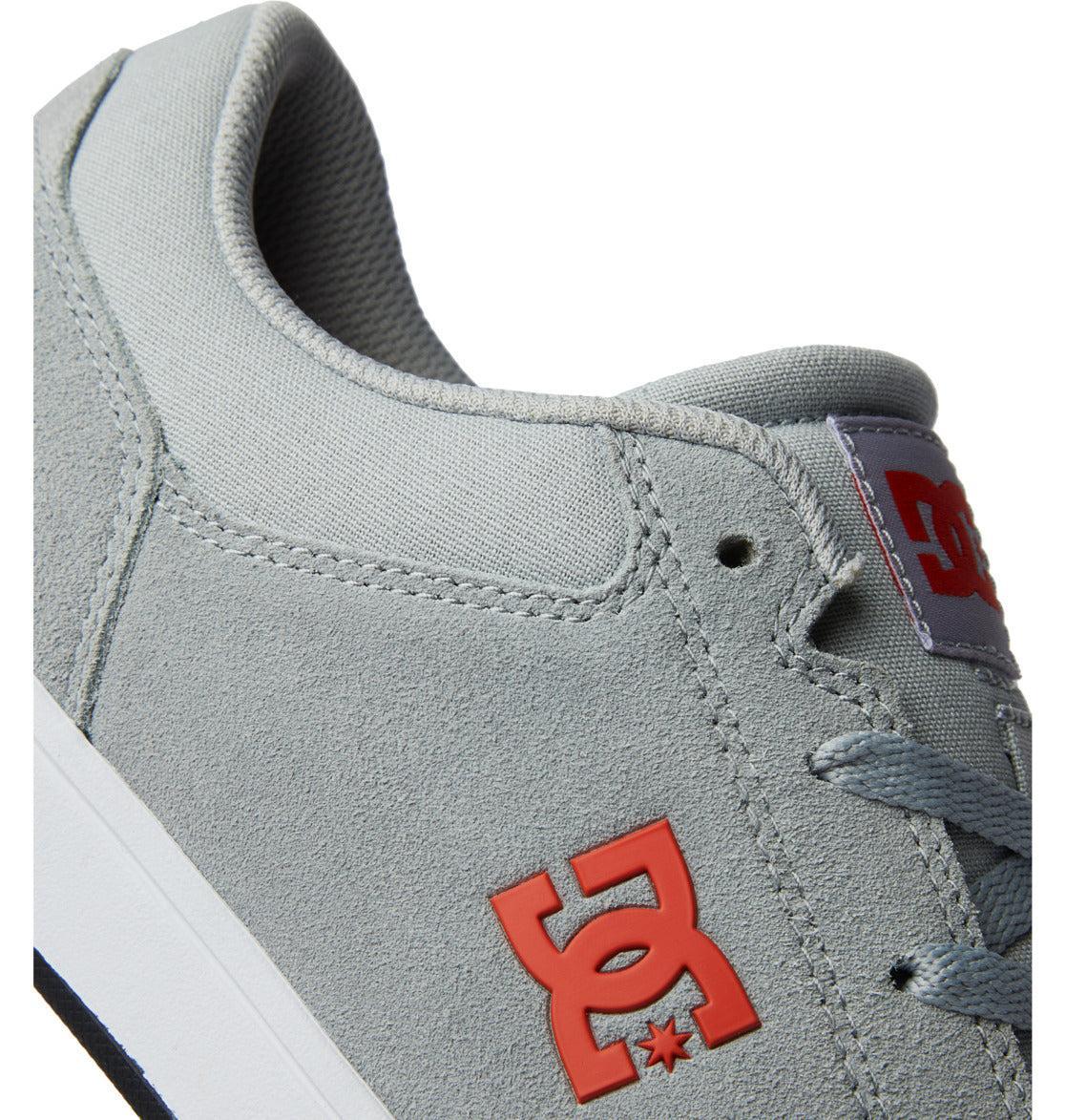 Men's Crisis 2 Shoes Male Product Image