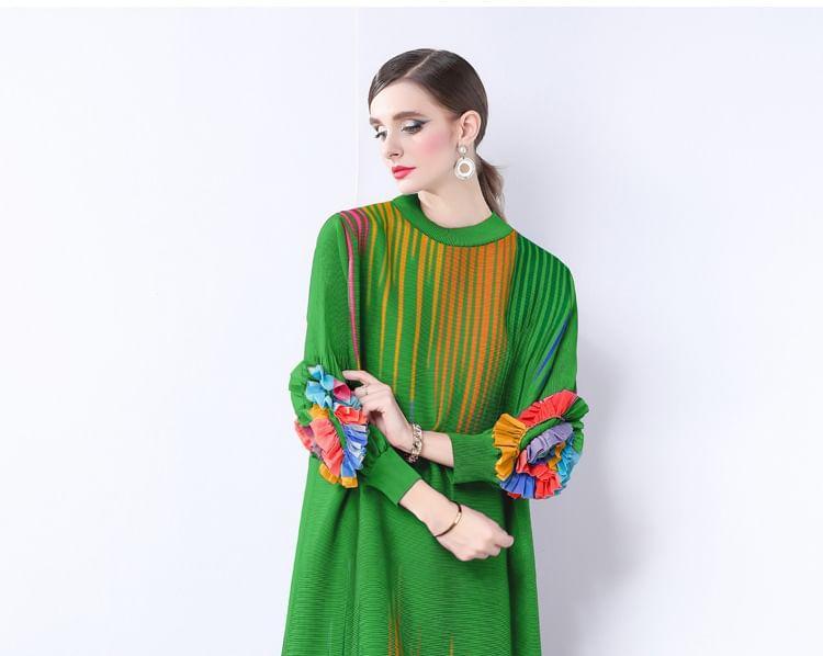 Long-Sleeve Round Neck Print Floral Accent Maxi Tunic Dress Product Image