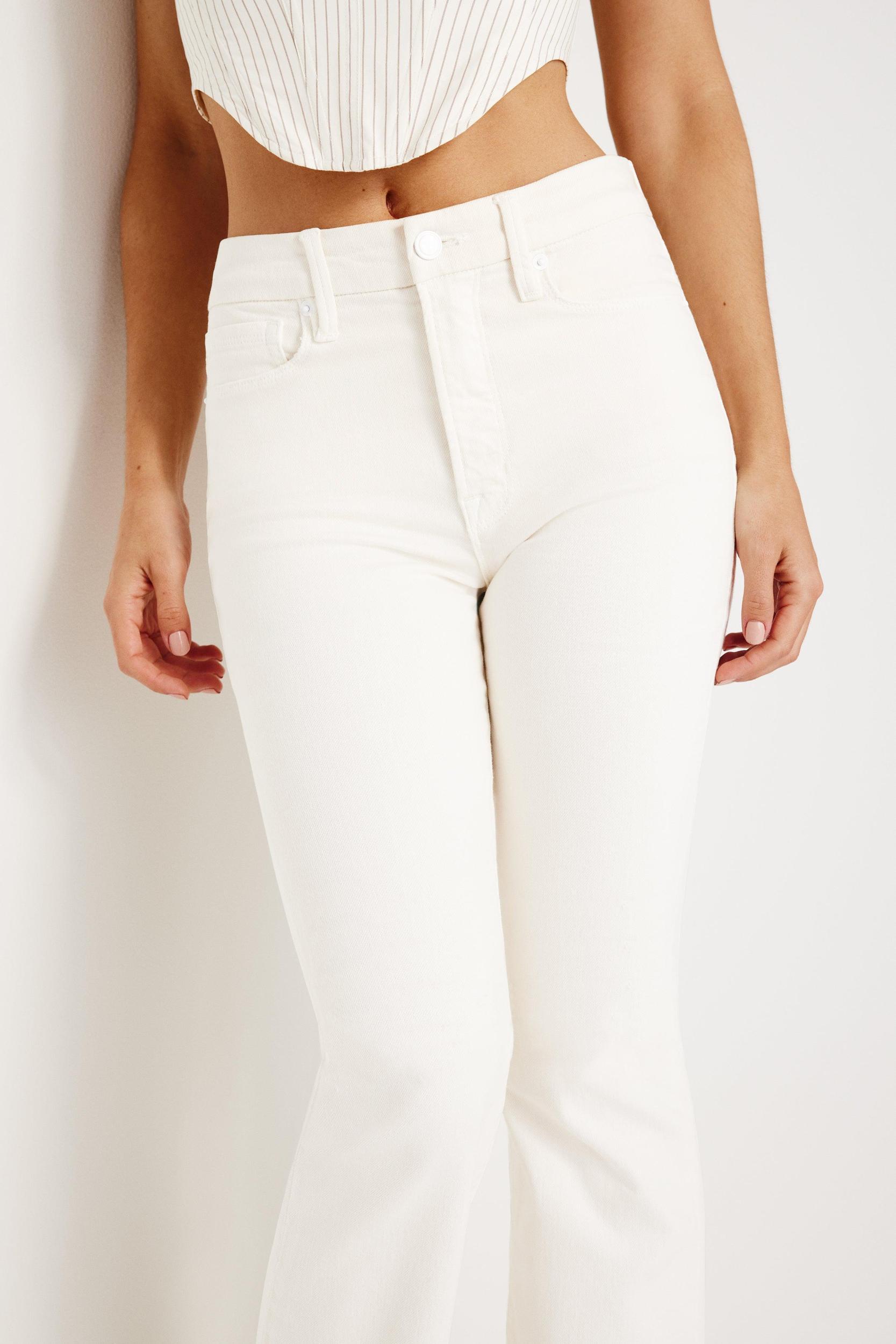 GOOD CLASSIC LIGHT COMPRESSION BOOTCUT JEANS | CLOUD WHITE Product Image