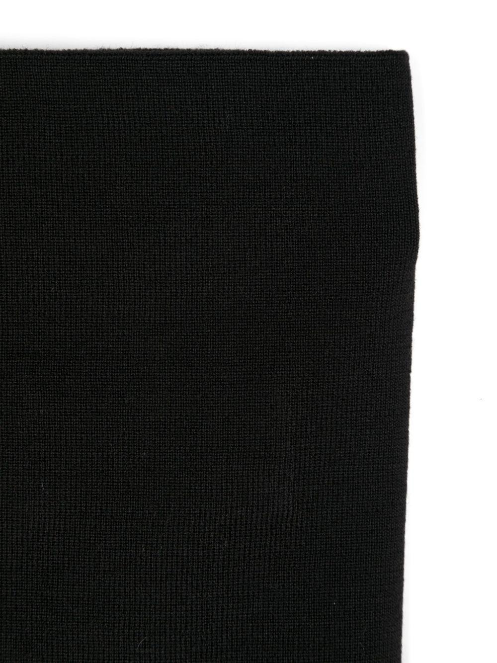 four-stitch scarf Product Image