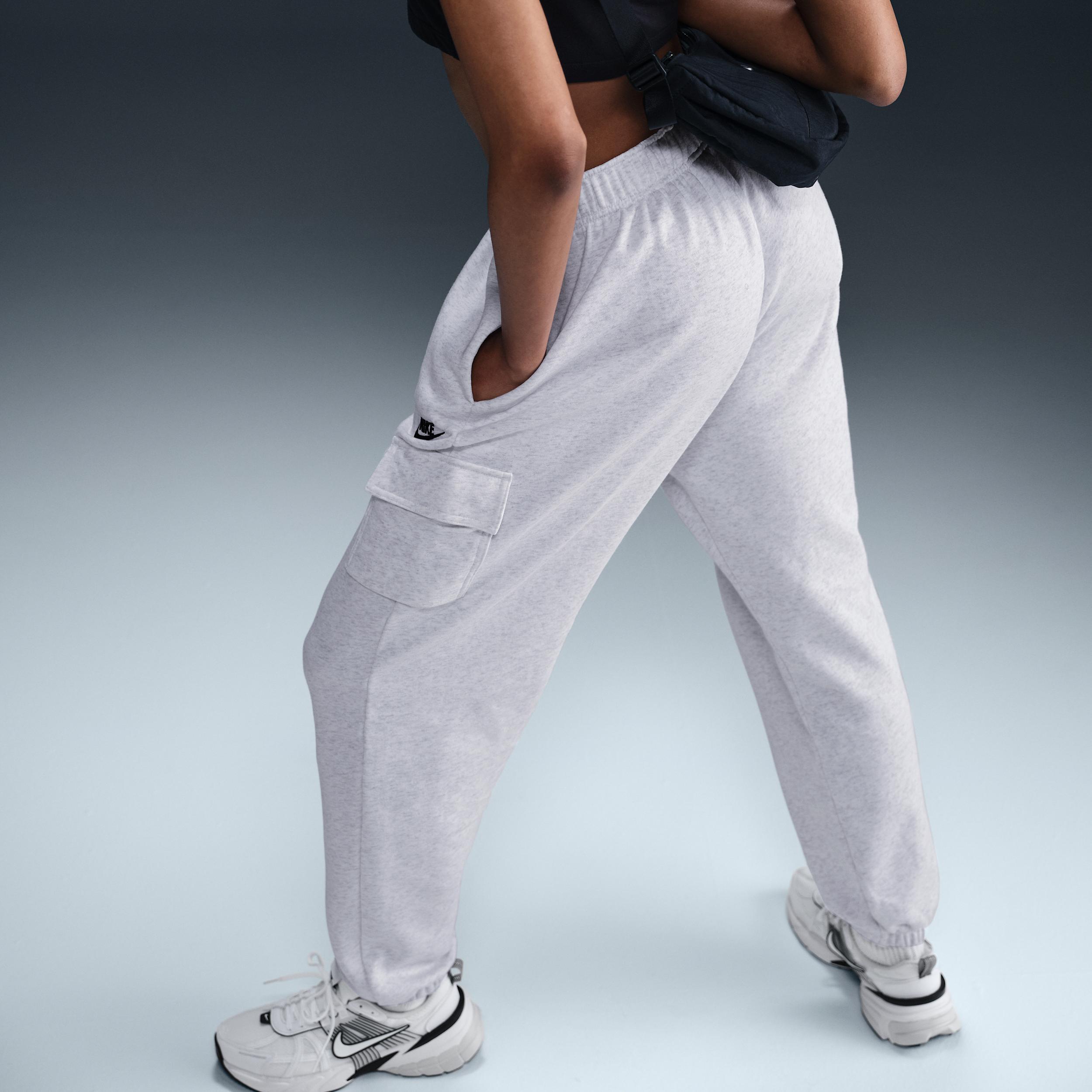 Nike Sportswear Club Fleece Women's Mid-Rise Oversized Cargo Sweatpants Product Image