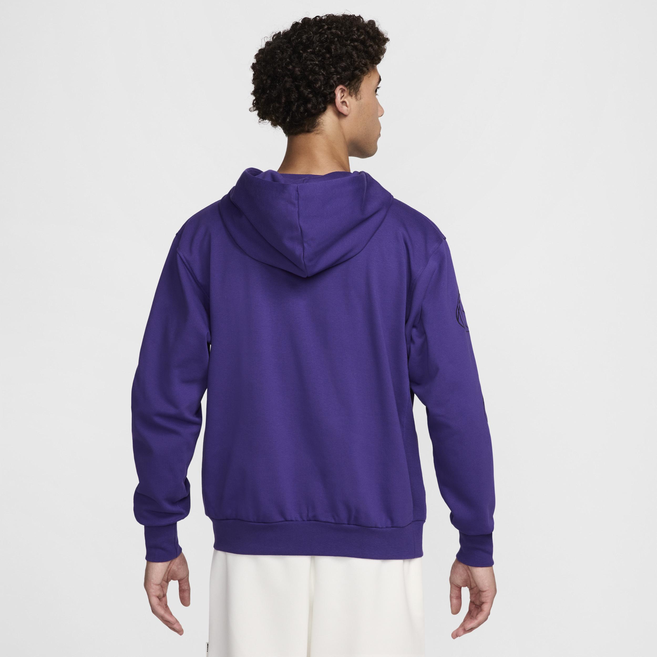 Nike Men's Standard Issue Basketball Pullover Hoodie Product Image