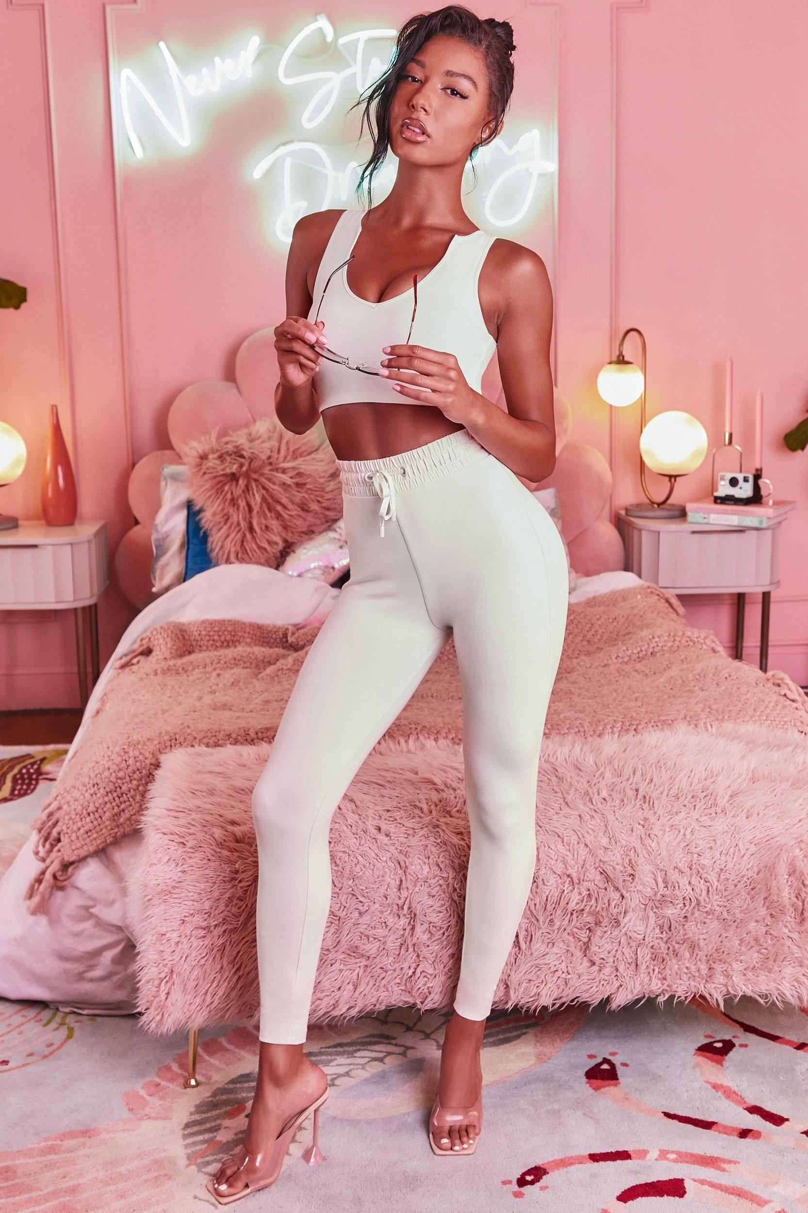 We Chillin’ Petite High Waisted Leggings in Cream Product Image