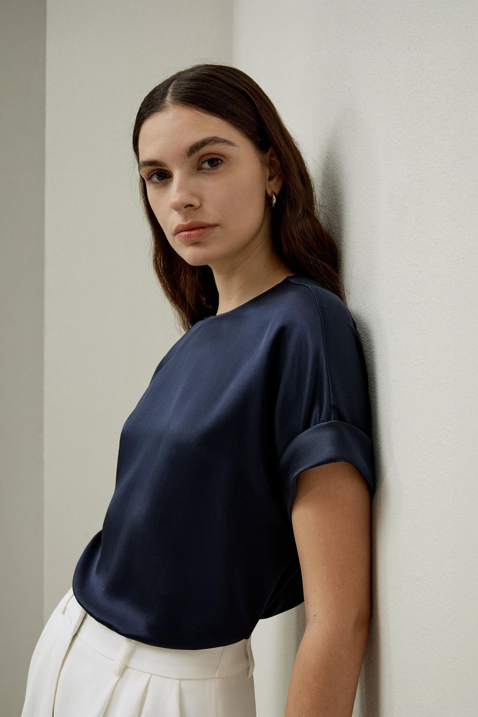 Obliuque Sleeves Round Neck Silk Tee Product Image