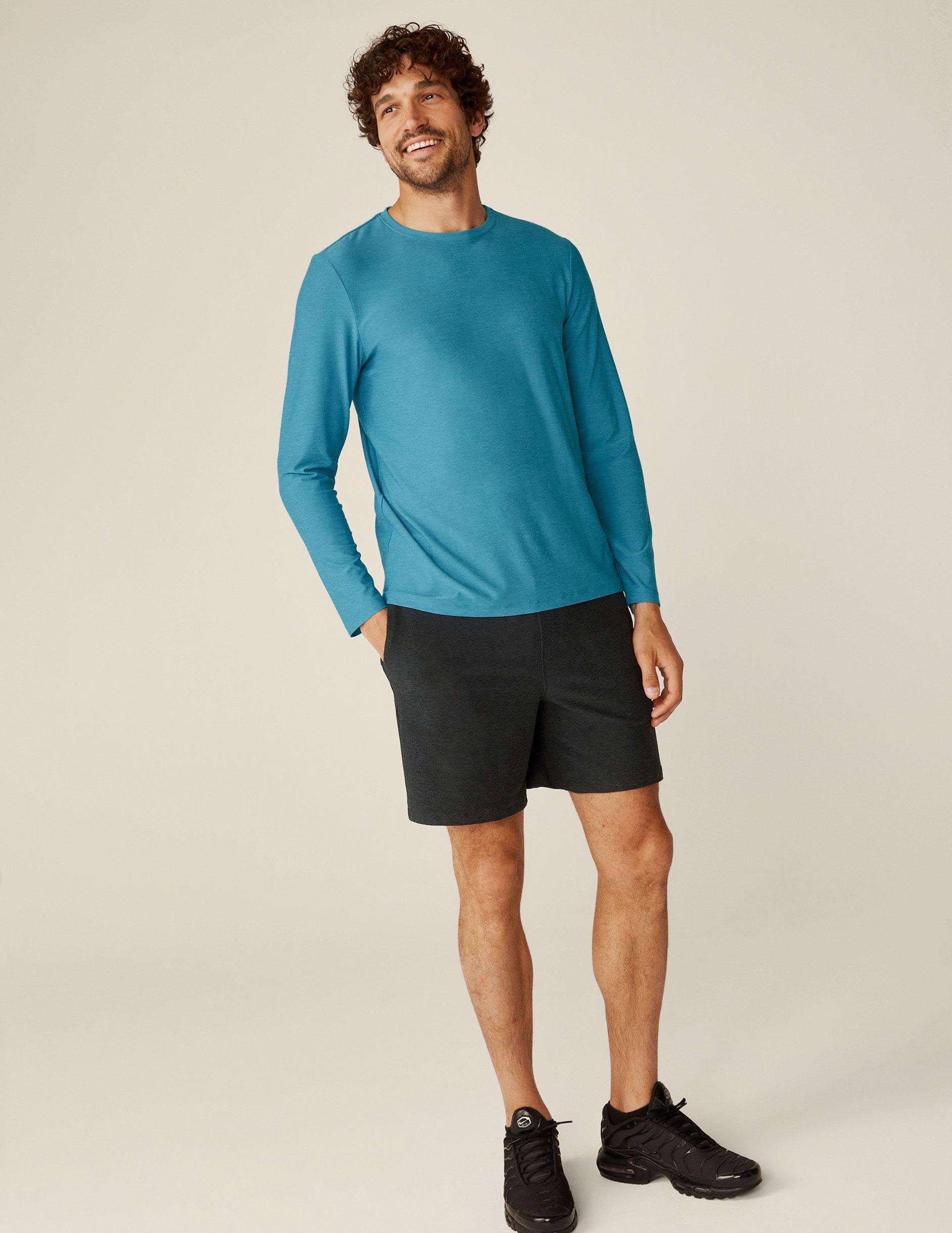 Always Beyond Men's Long Sleeve Crew 2.0 Male Product Image