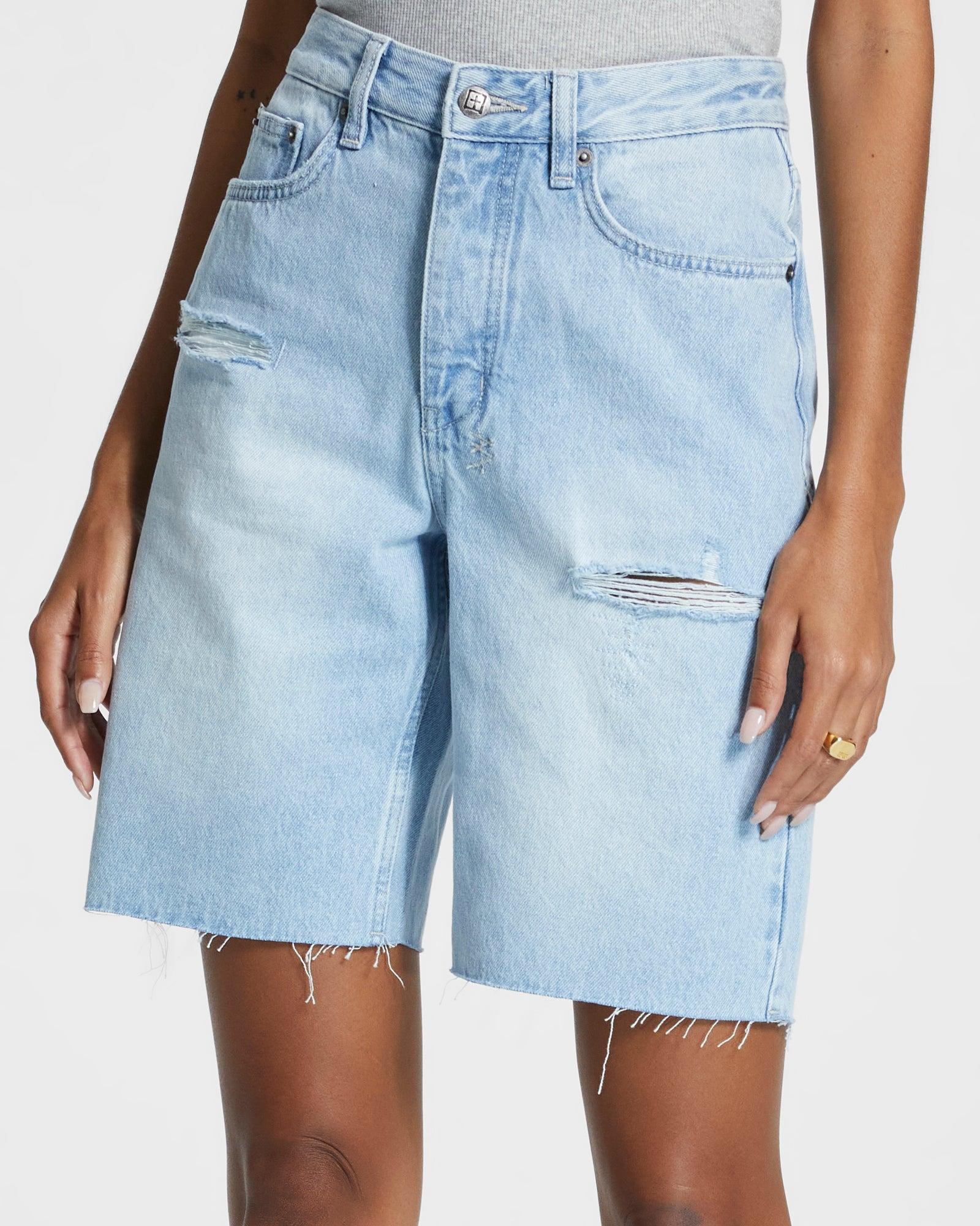 BROOKLYN SHORT SENSE SLICED Female Product Image