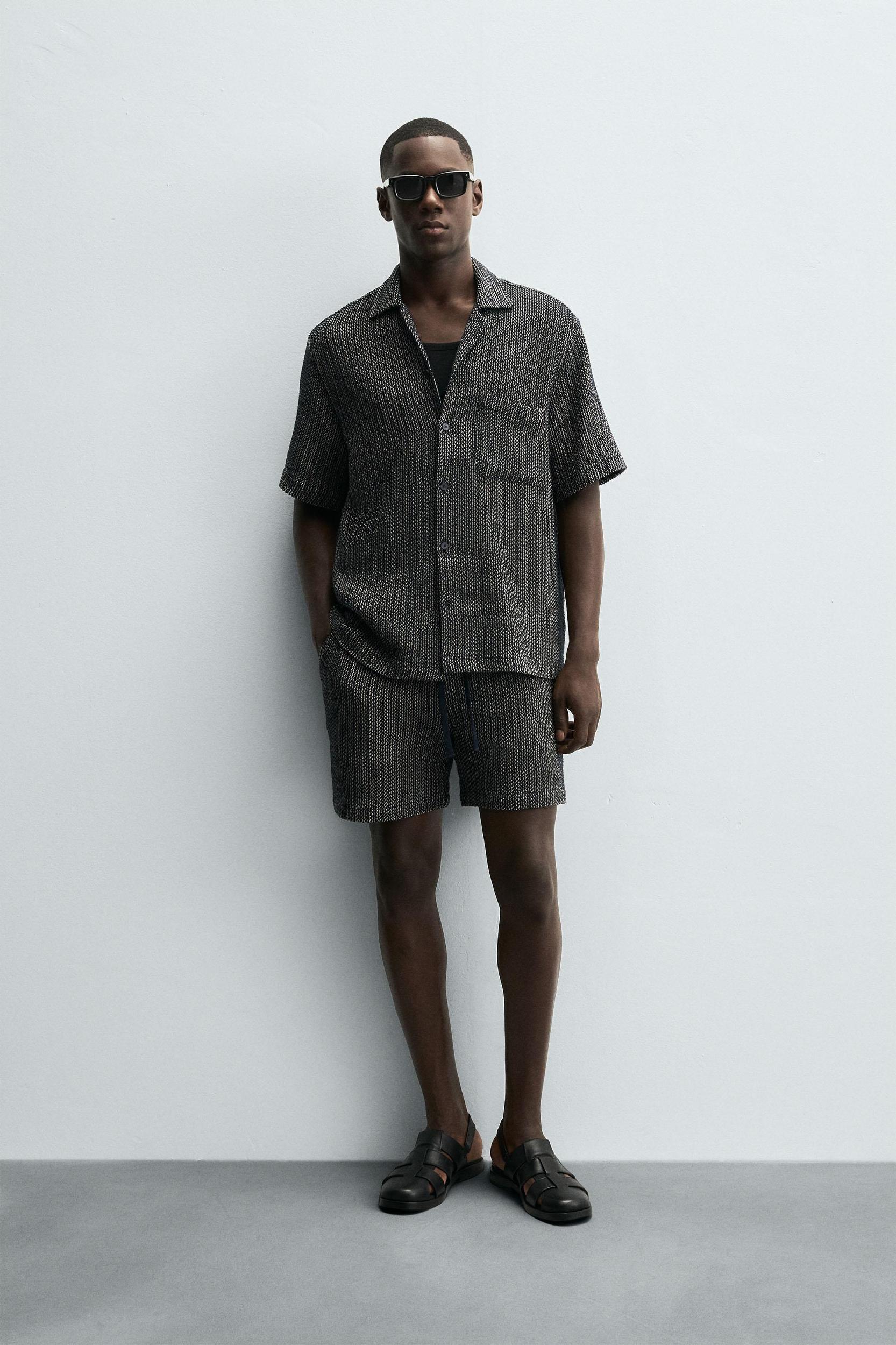 JACQUARD TEXTURED SHIRT Product Image