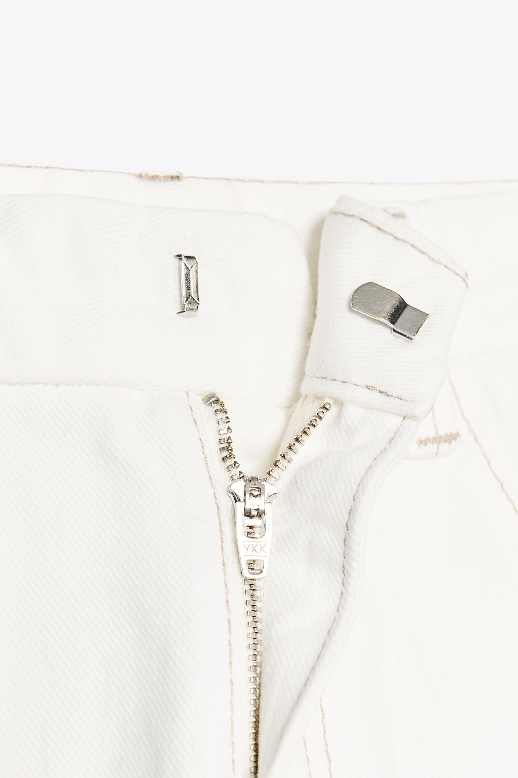 TRF CURVE HIGH-WAIST JEANS Product Image