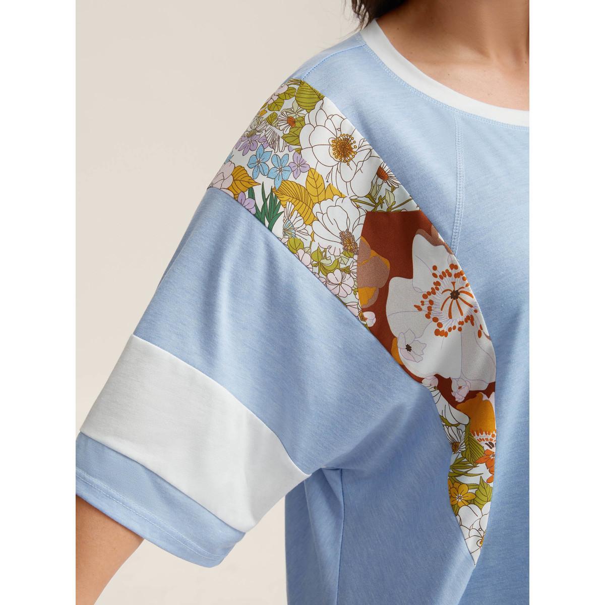 Plus Size Floral Panel Color Contrast T-Shirt LightBlue Women Contrast Round Neck Everyday-Casual T-shirts BloomChic 28/5X Product Image
