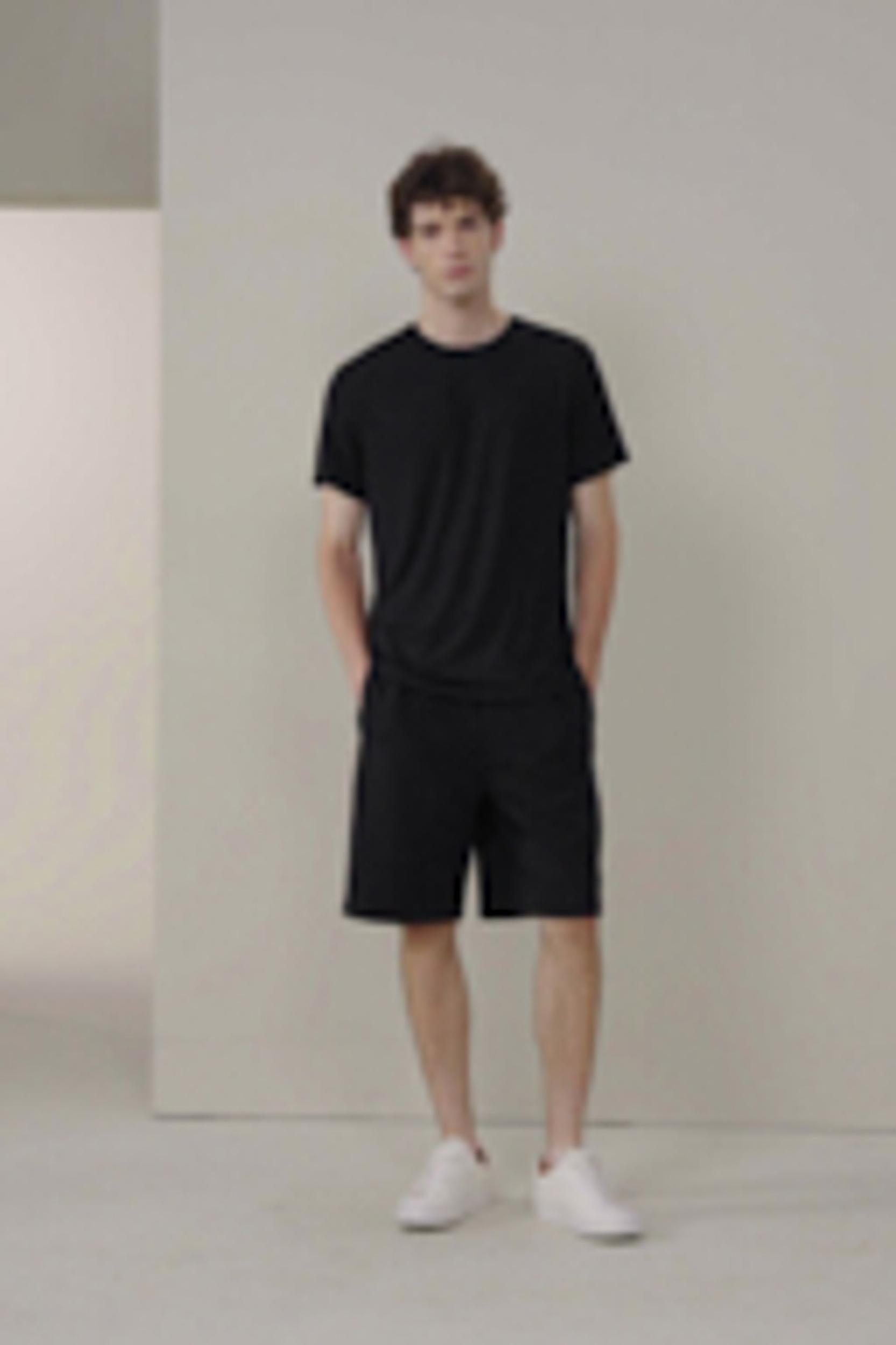 Silk Breeze Jersey Men's T-shirt Product Image
