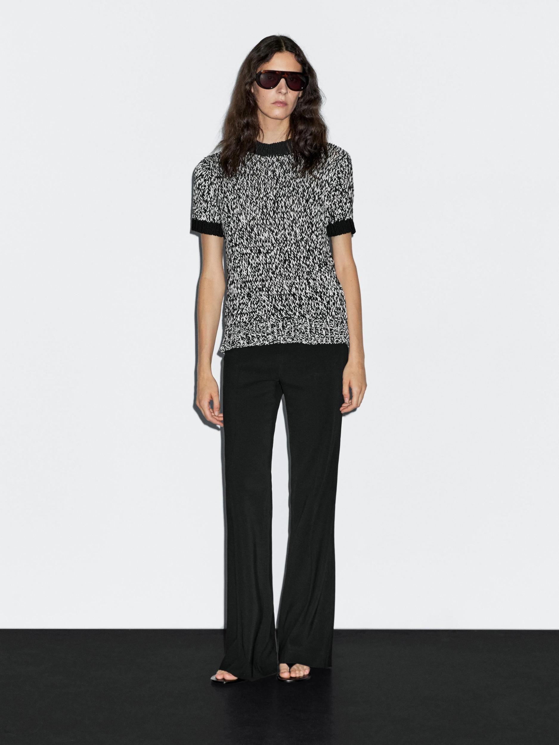 Short sleeve knit sweater Product Image