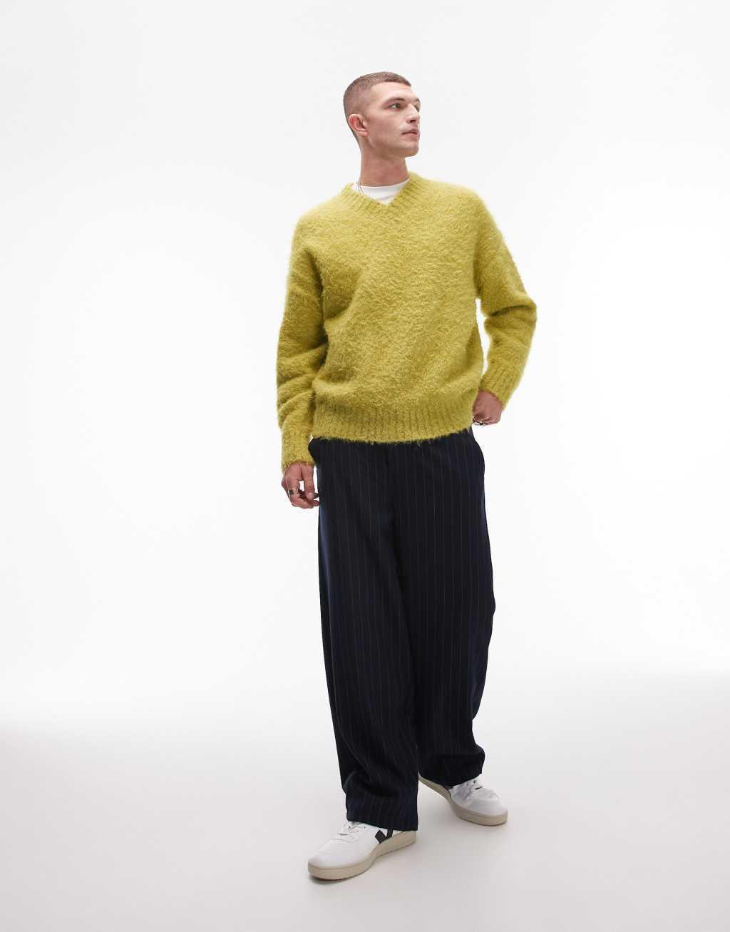 Topman fluffy V-neck sweater in green Product Image