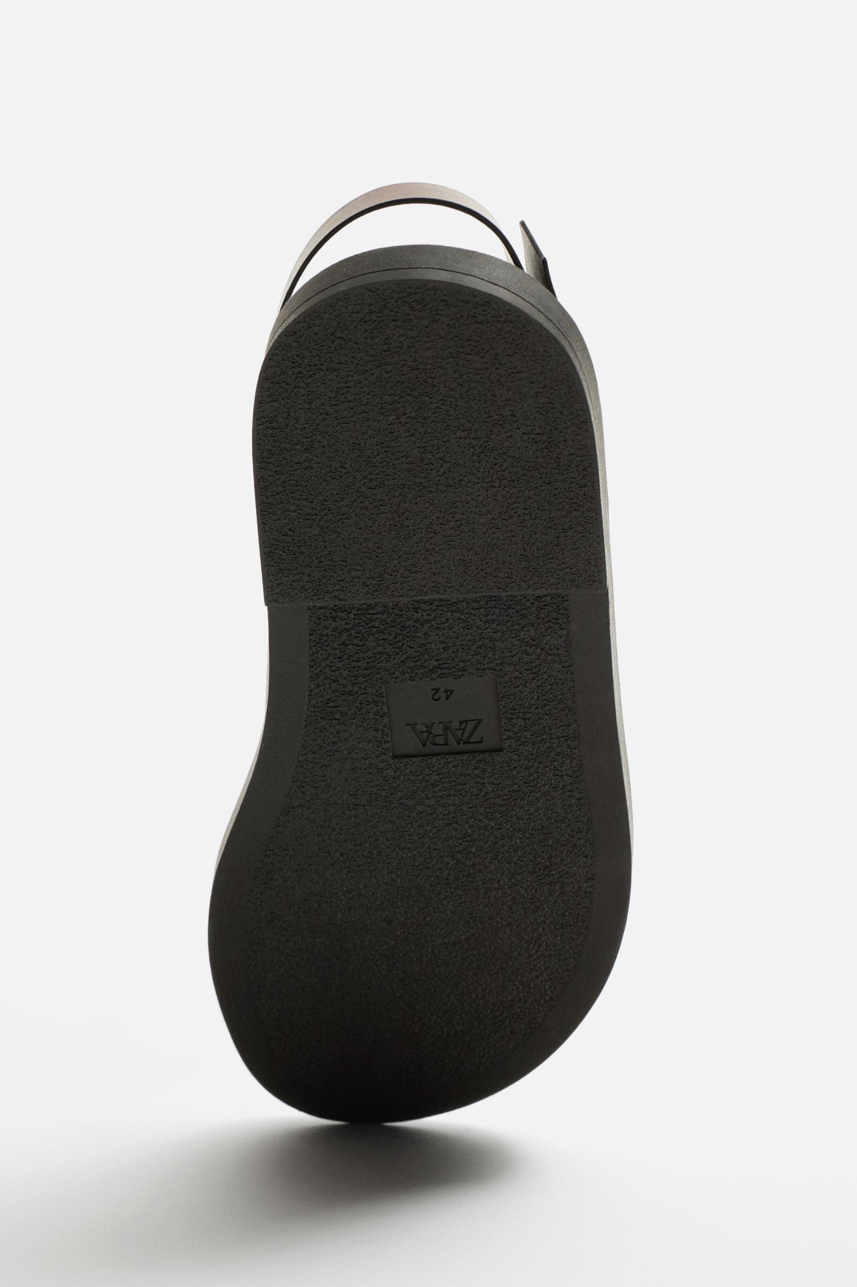 CROSSED CHUNKY SANDALS Product Image