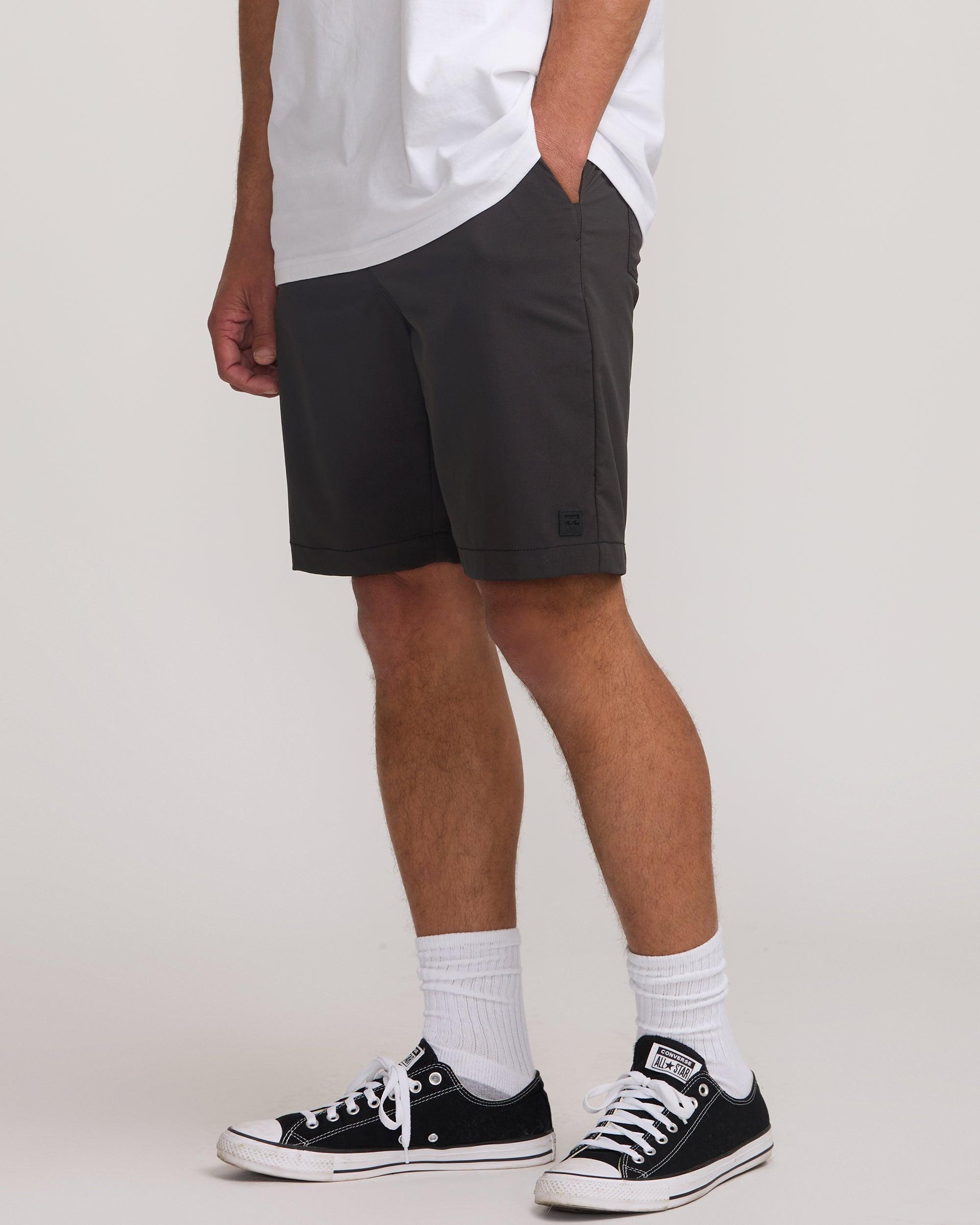 Surftrek Journey 20" Hybrid Shorts - Black Male Product Image