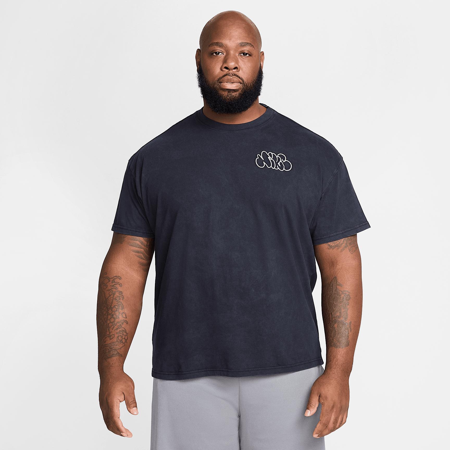 Nike Men's Max90 Basketball T-Shirt Product Image