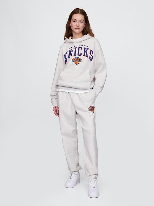 NBA New York Knicks Logo Heavyweight Hoodie Product Image