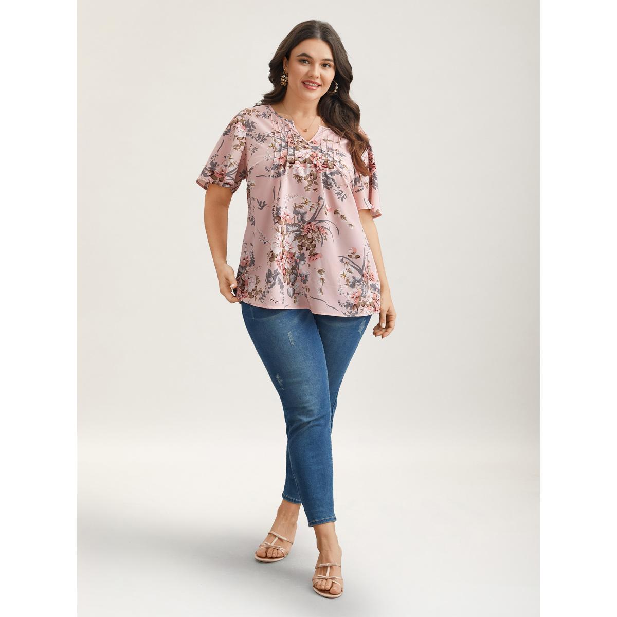 Plus Size Nudepink Spring Pattern Neck Cut-Out Pleated Shirt Women Elegant Short sleeve Notched collar Everyday Blouses BloomChic 30/6X Product Image