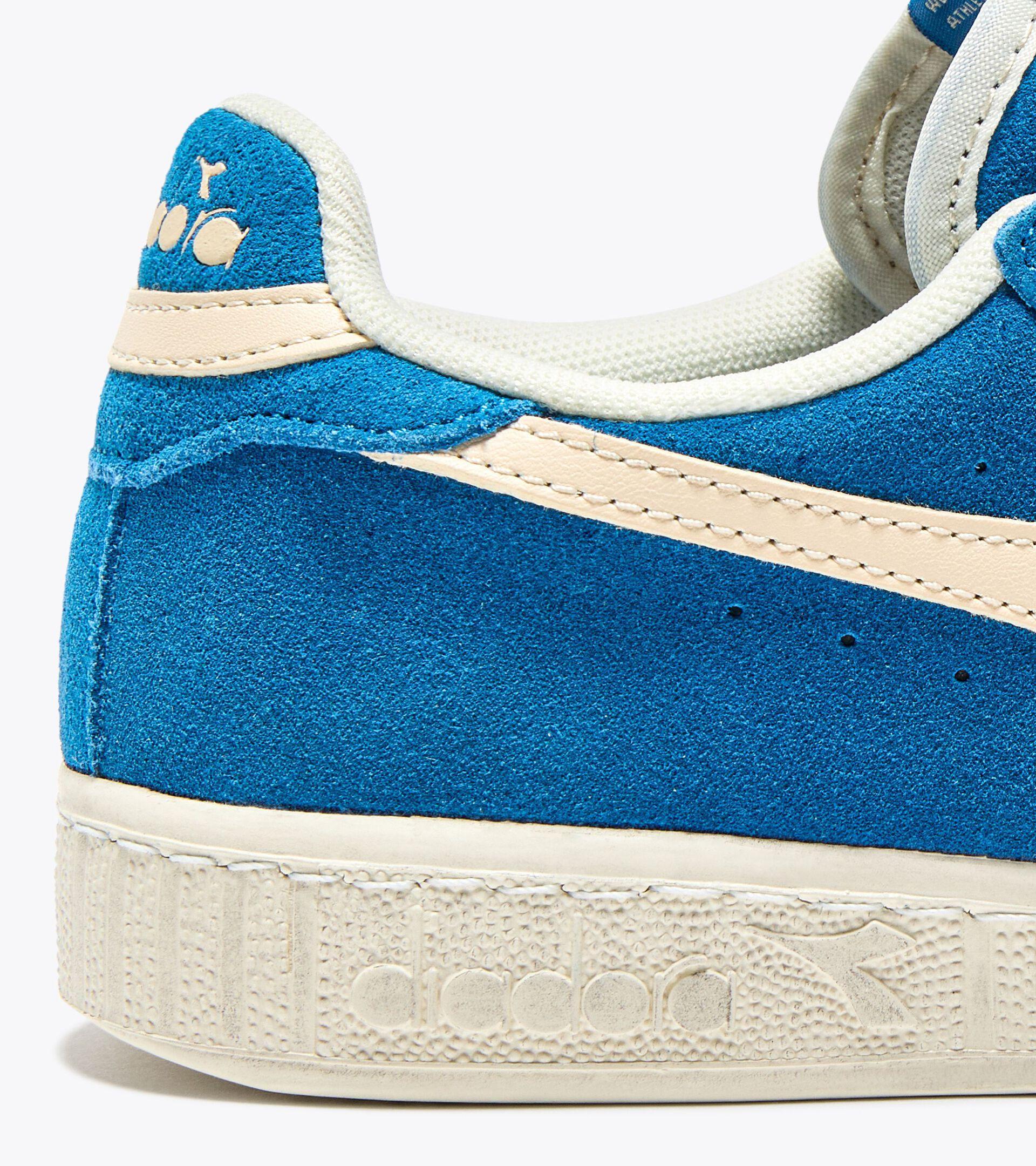 GAME L LOW SUEDE WAXED Product Image