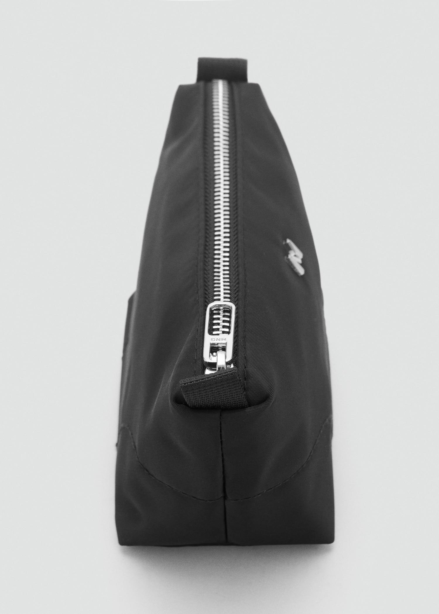 Zipped nylon cosmetics bag - Women | MANGO USA Product Image