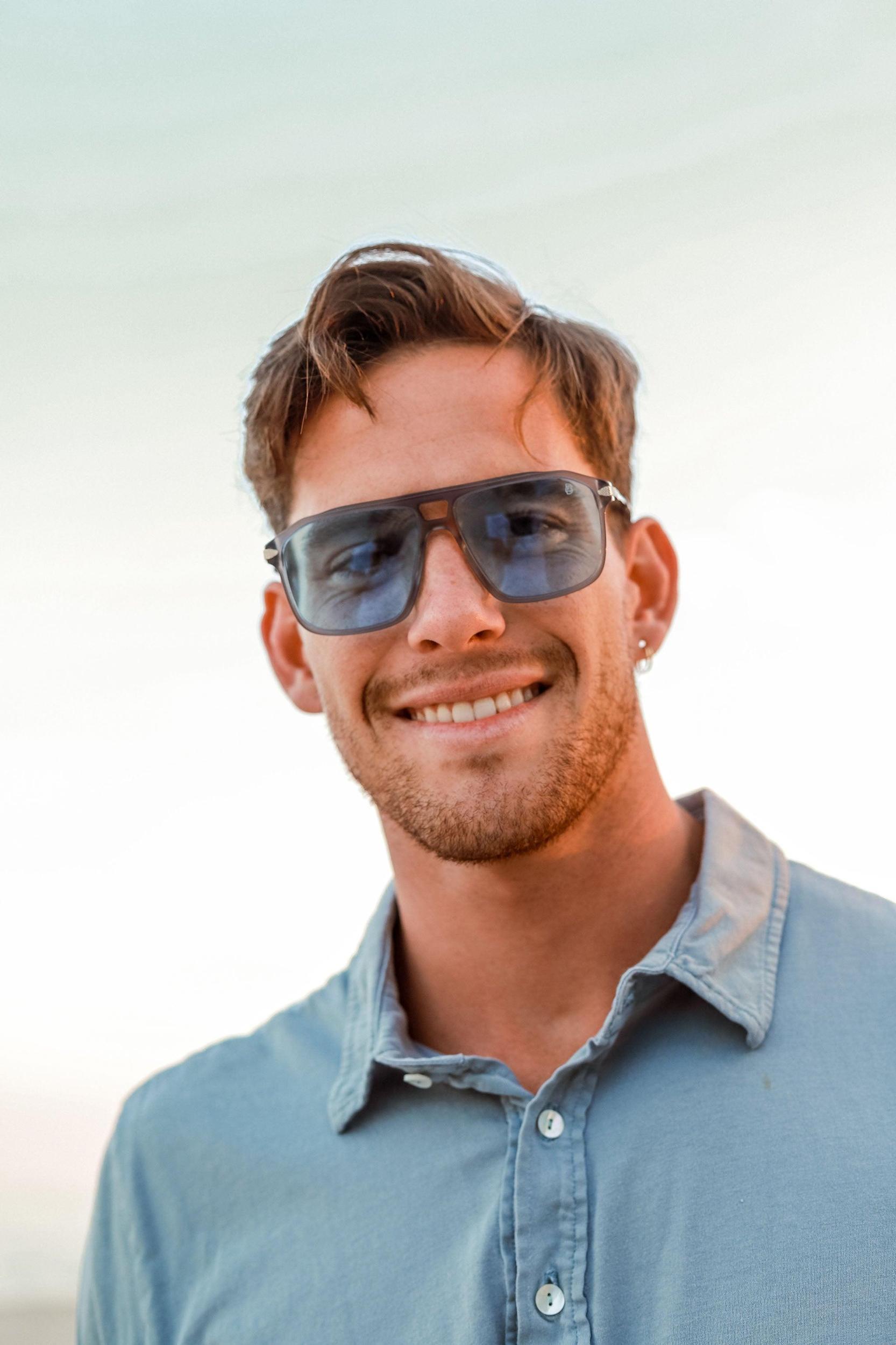 Biscayners Grand Bay Gray Men's Sunglasses Product Image