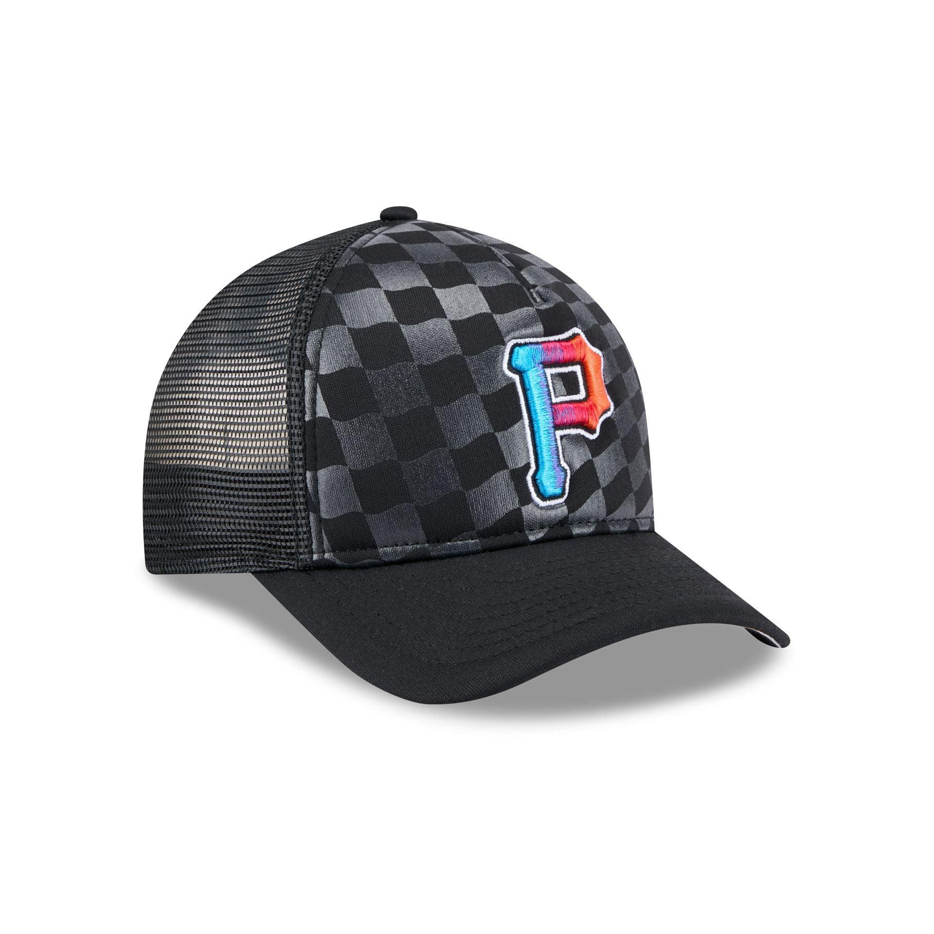 Pittsburgh Pirates Gradient Raceway 9FORTY M-Crown A-Frame Trucker Hat Male Product Image