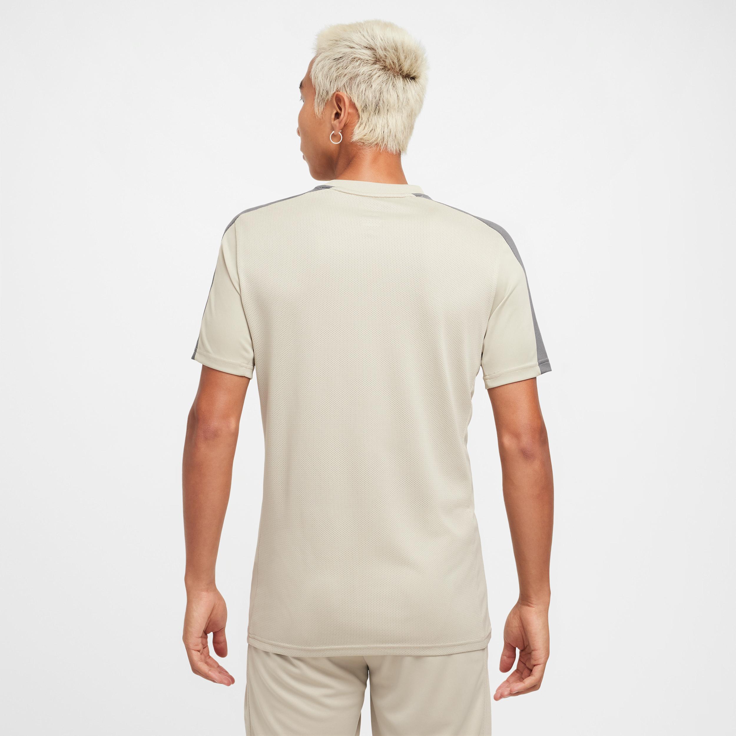 Nike Academy Men's Dri-FIT Short-Sleeve Soccer Top Product Image
