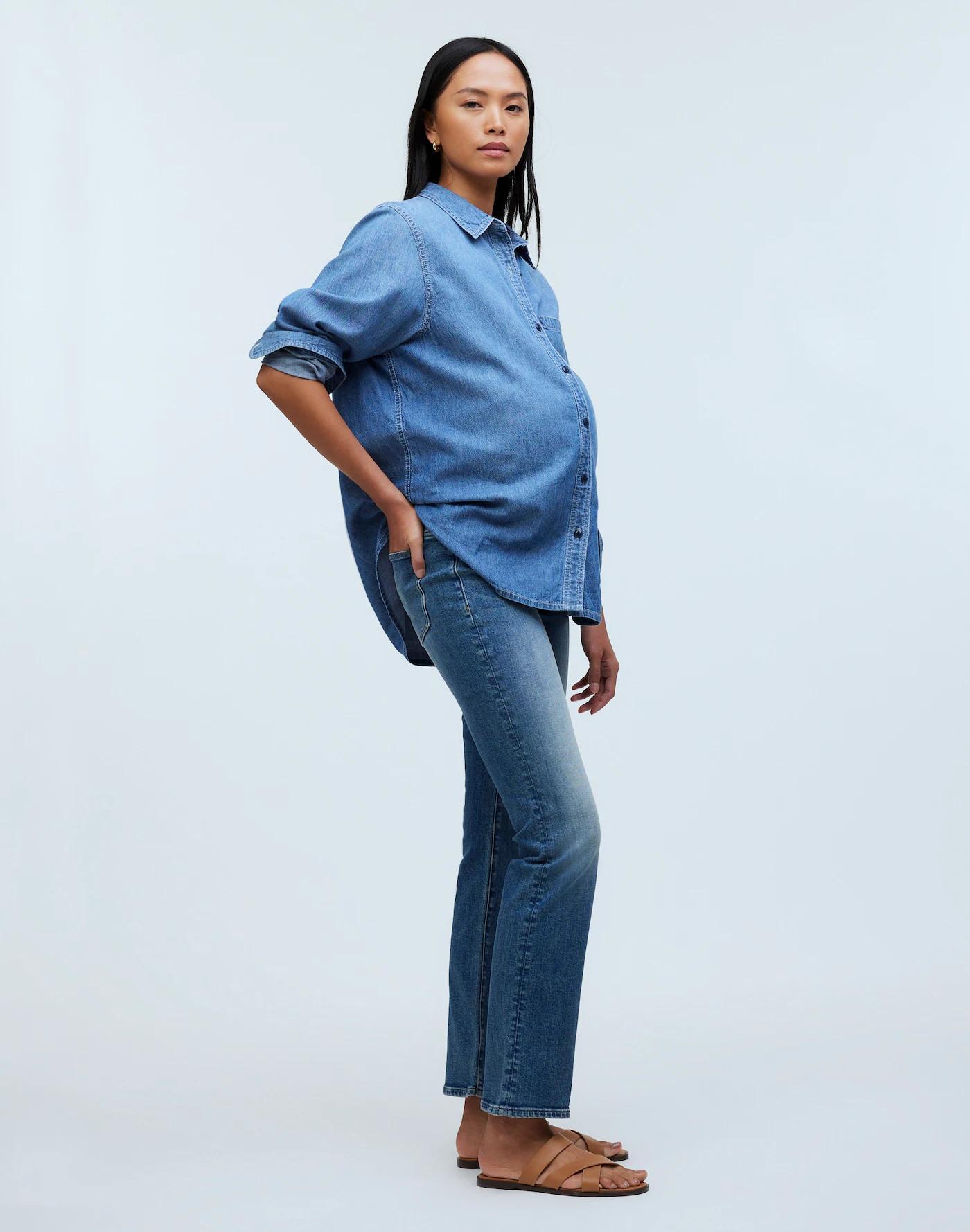 Petite Maternity Over-the-Belly Kick Out Crop Jeans in Oneida Wash Product Image