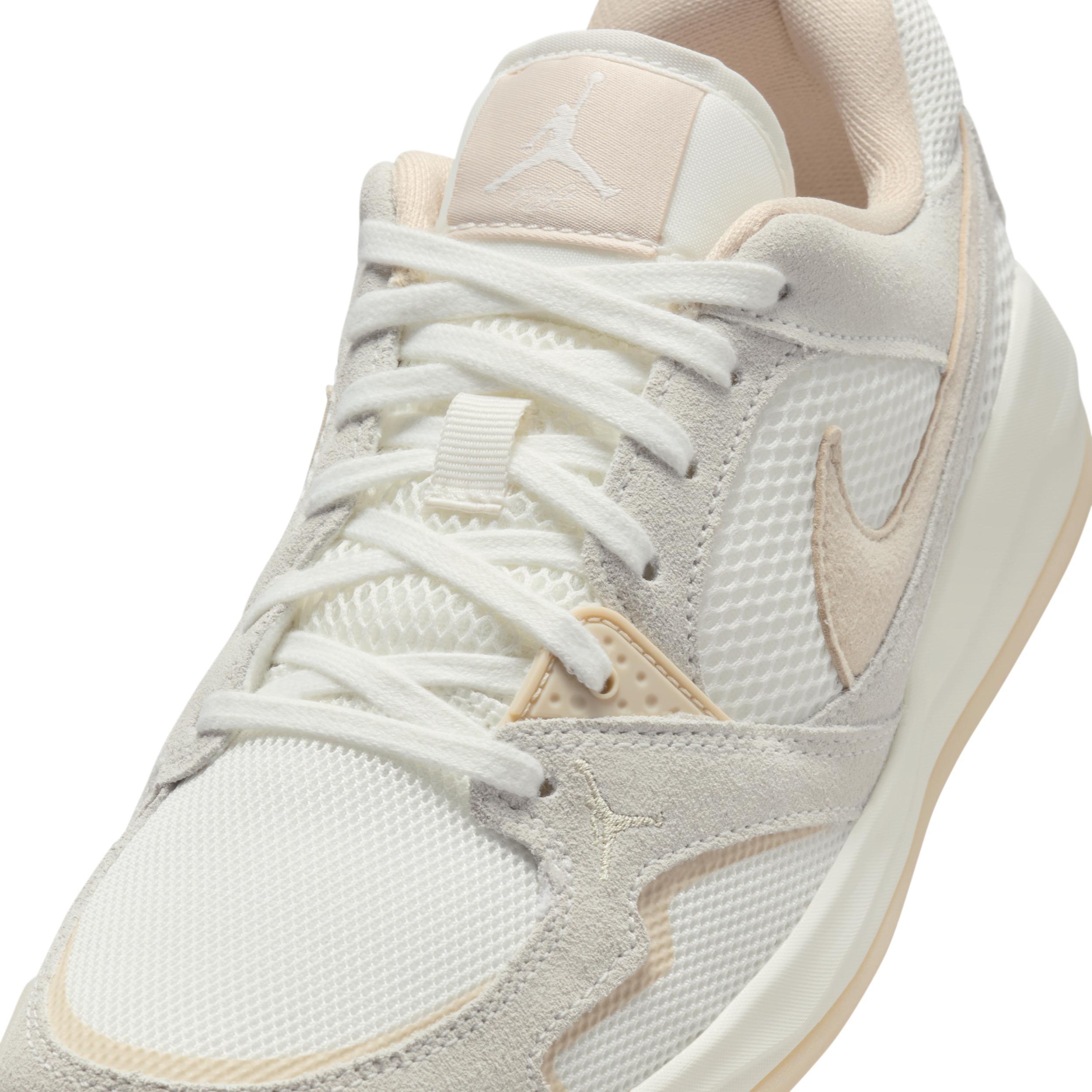 Women's Jordan CMFT Era Shoes Product Image