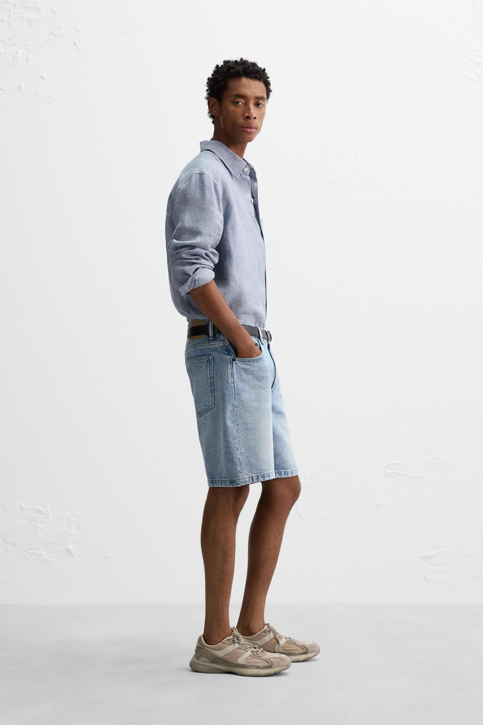 REGULAR FIT DENIM SHORTS Product Image