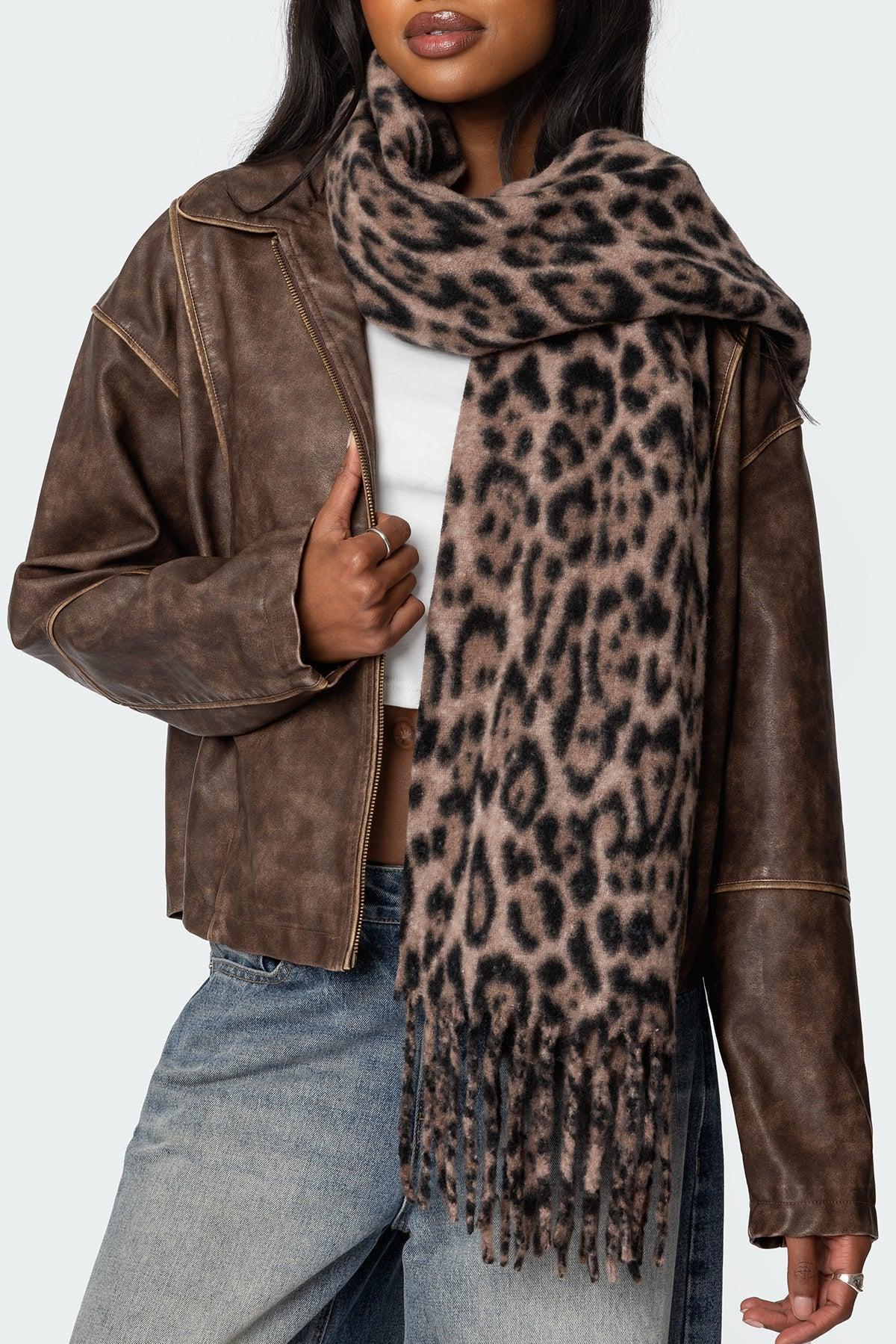 Chunky Leopard Scarf Product Image
