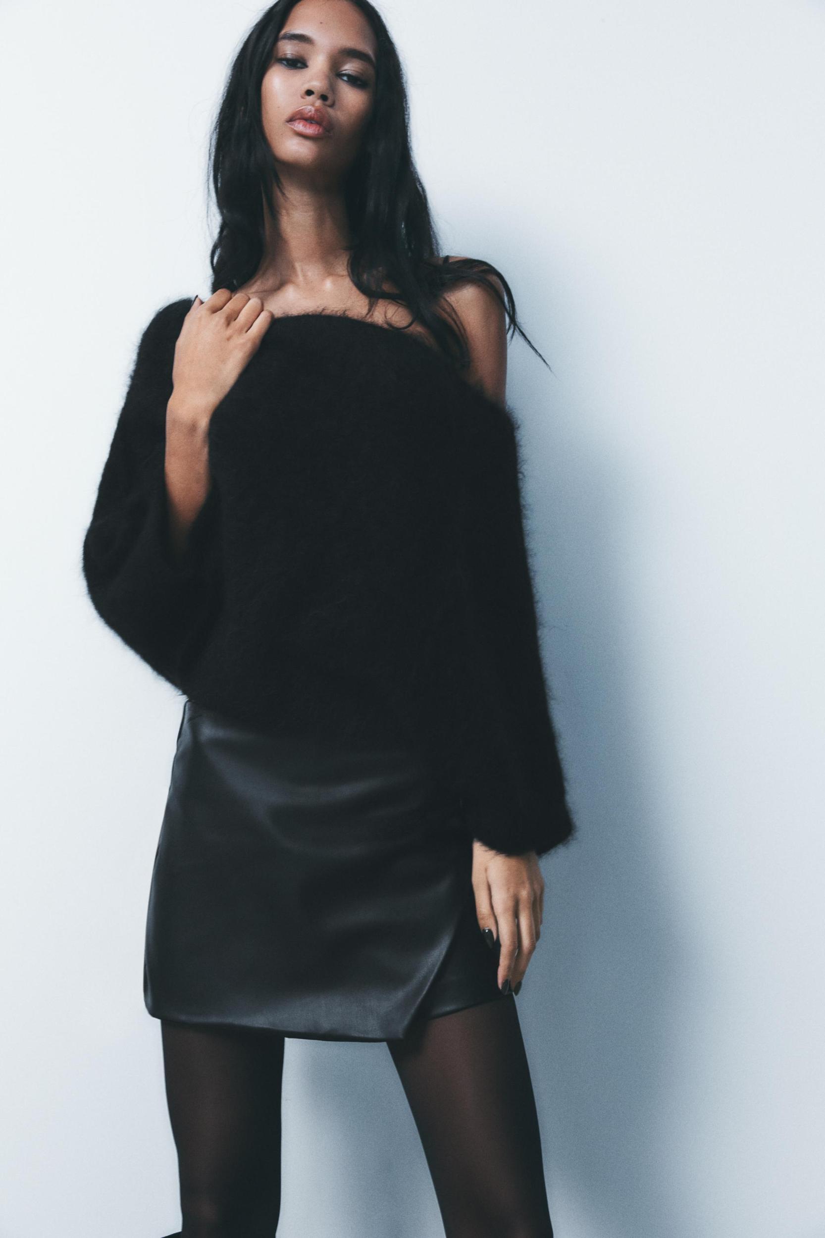 FAUX LEATHER SKORT Product Image