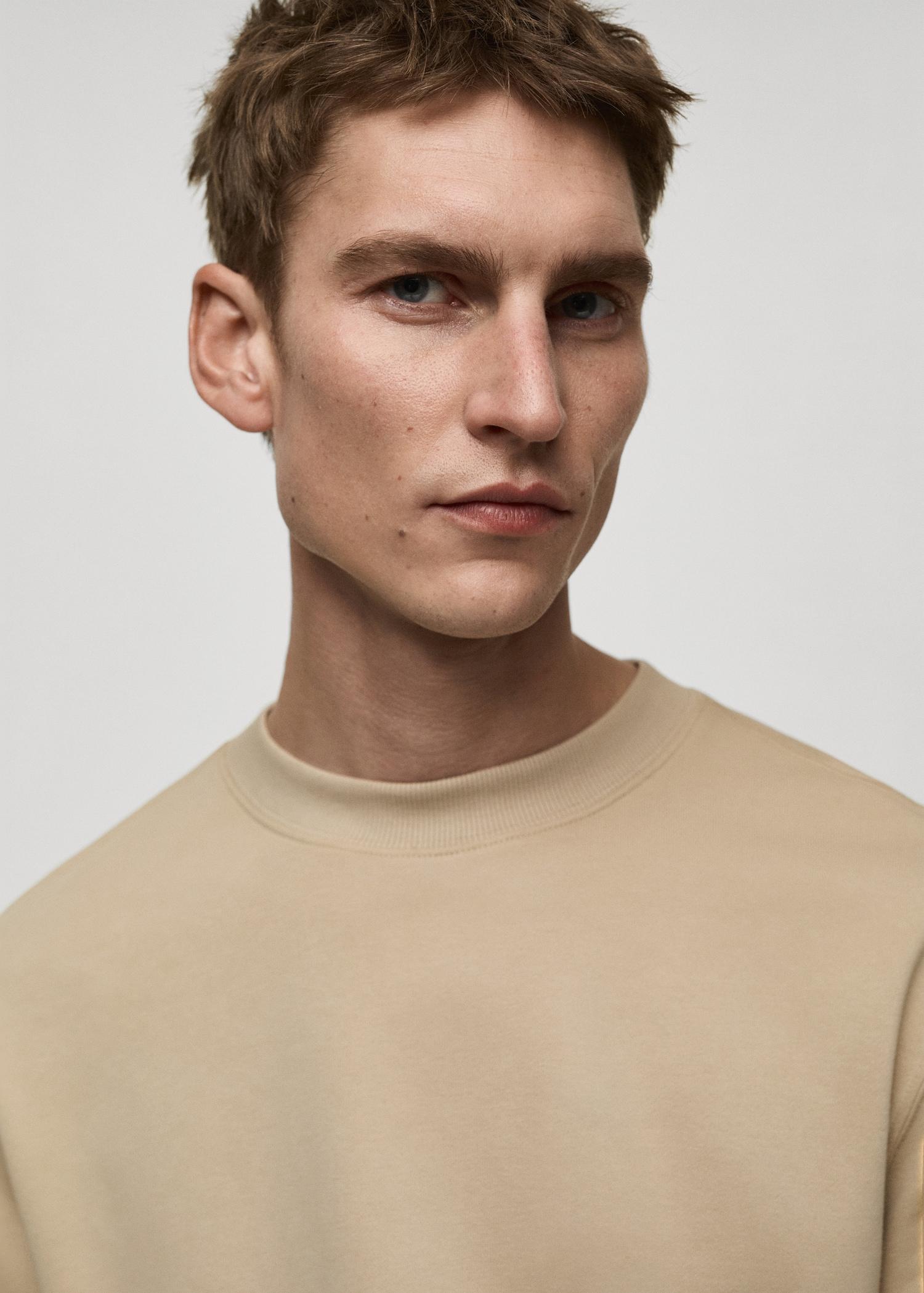Regular-fit cotton t-shirt - Men | MANGO USA Product Image