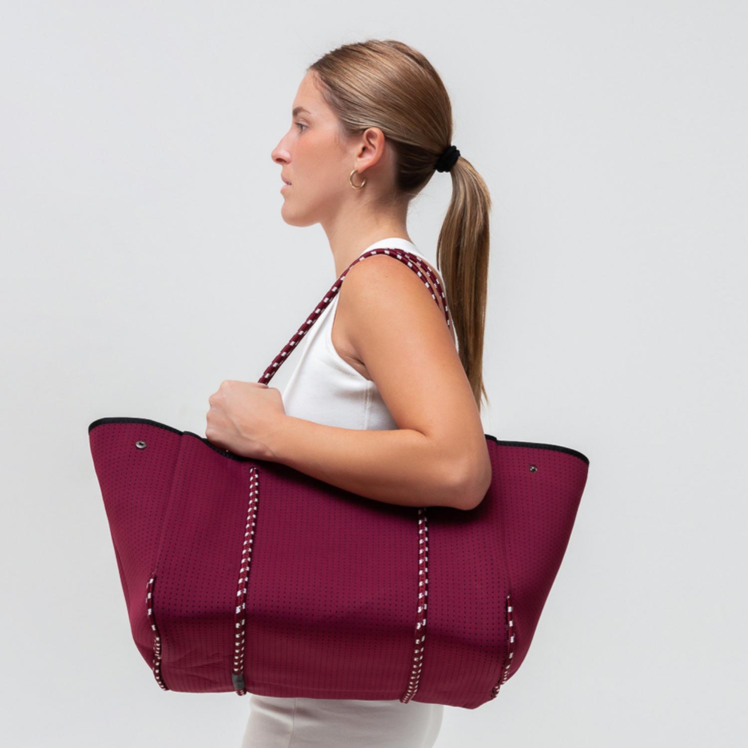EVERYDAY TOTE BERRY Product Image