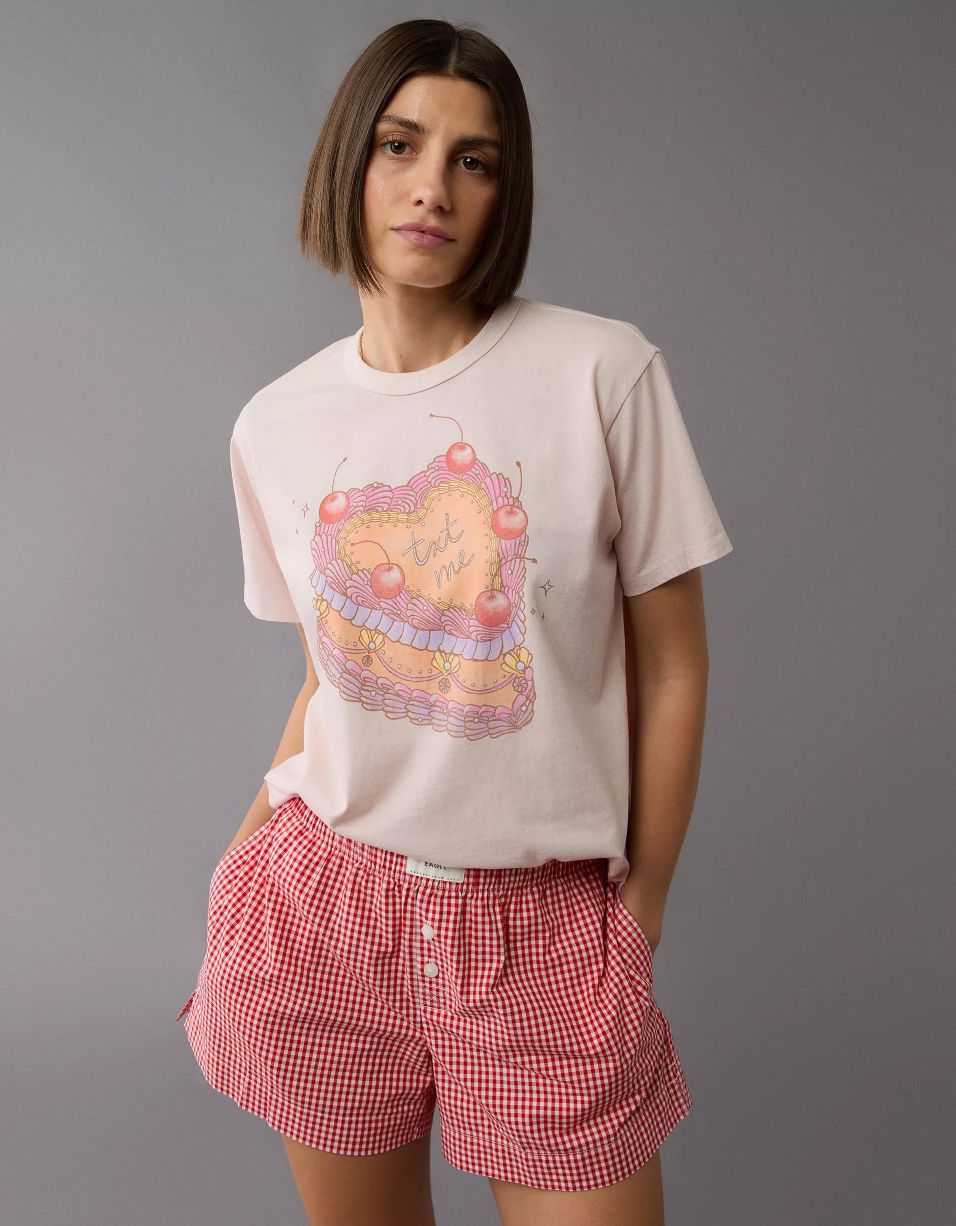 AE Oversized Valentine's Day Graphic T-Shirt Product Image