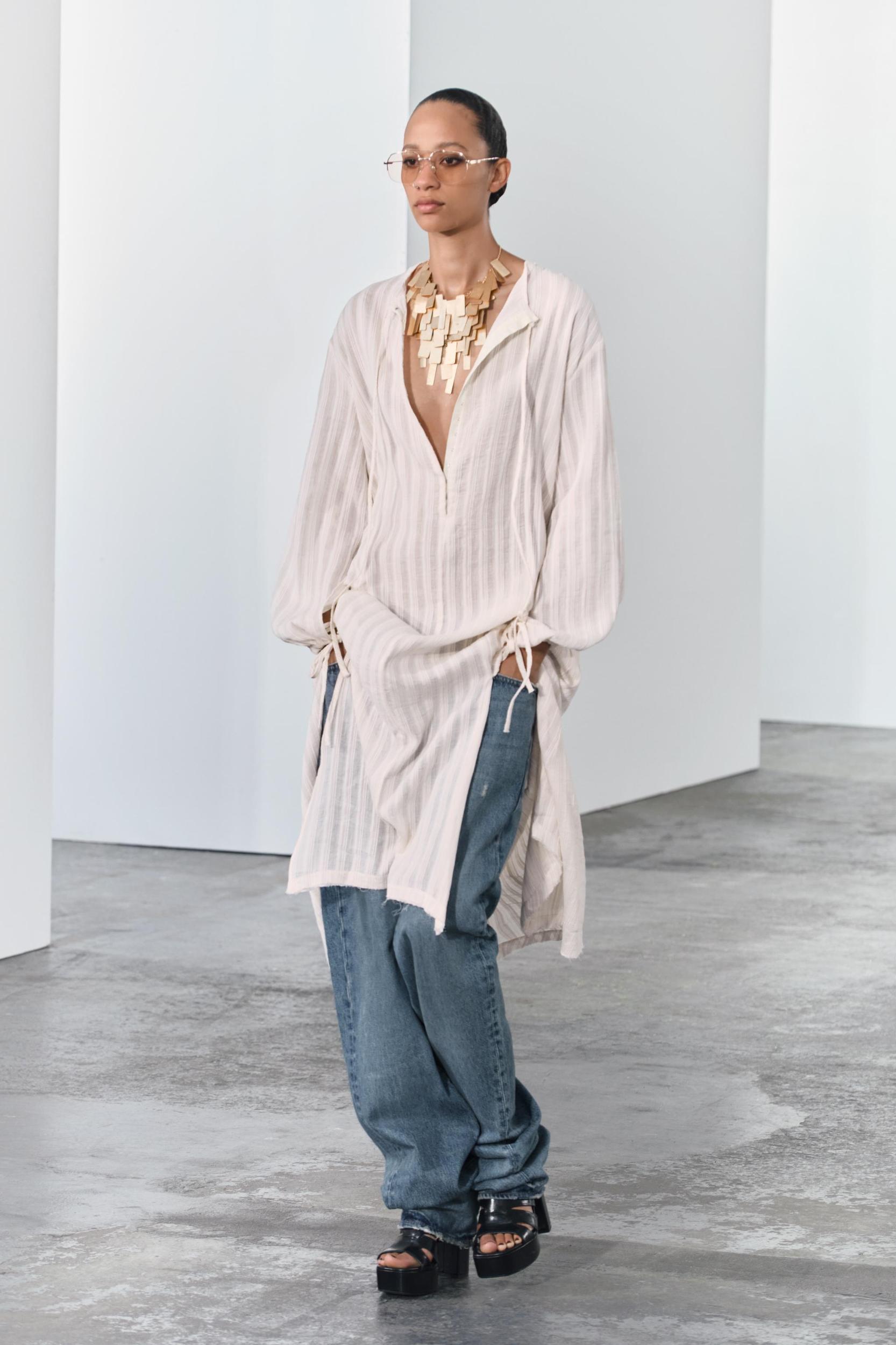 STRIPED TUNIC DRESS ZW COLLECTION Product Image