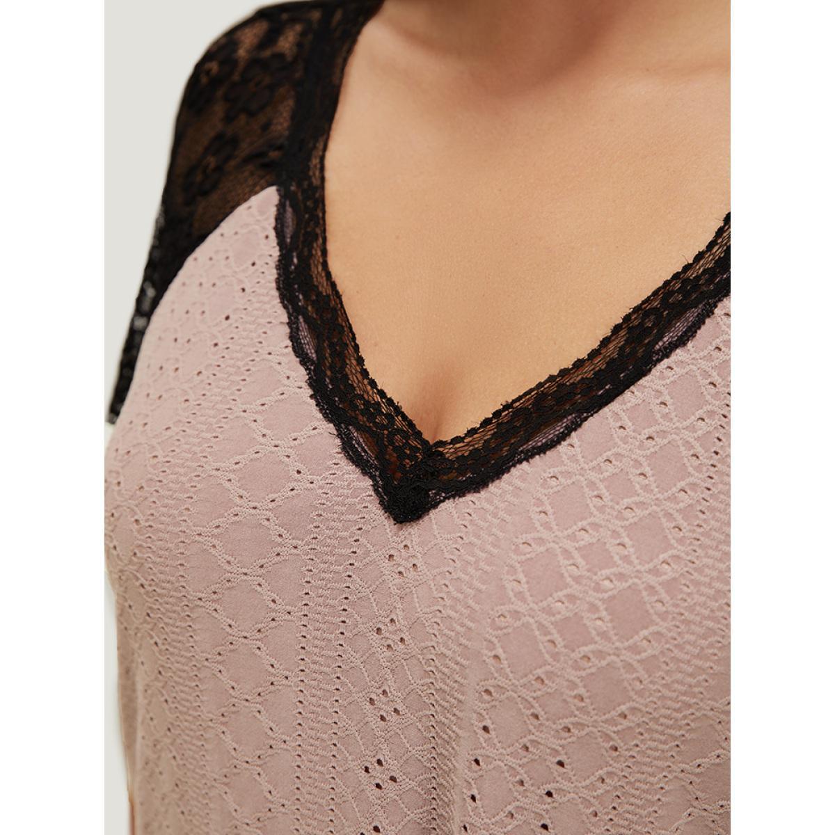 Plus Size Plain Patchwork Lace Sleeve Pocket Broderie Anglaise Dress DustyPink Women Casual Lined V-neck Short sleeve Curvy Midi Dress BloomChic 26/4X Product Image