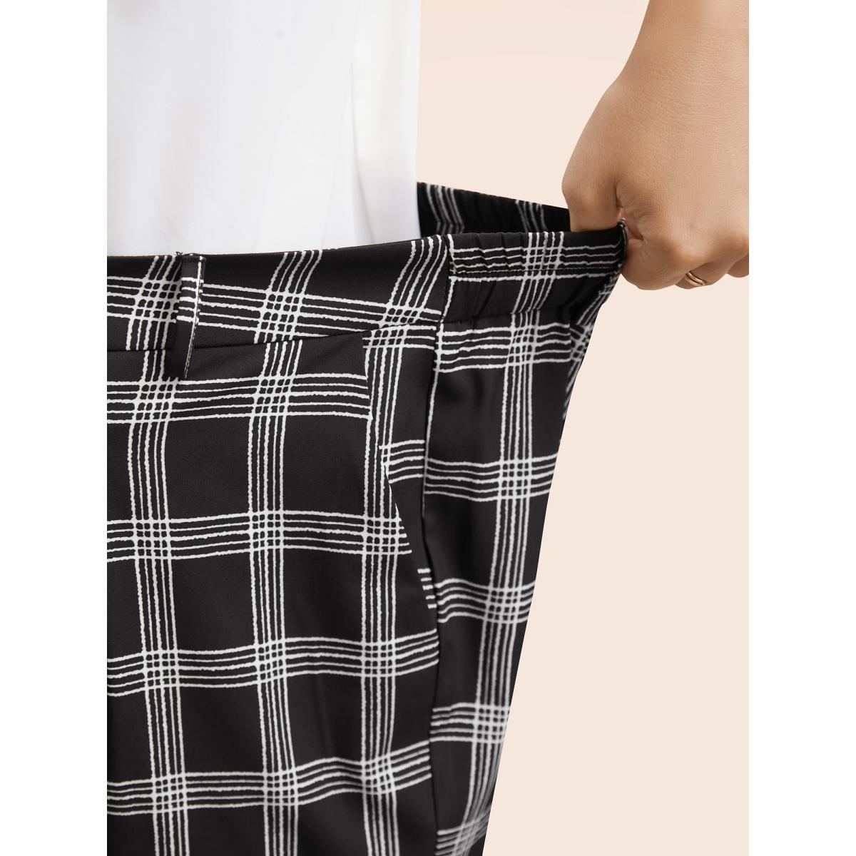 Plus Size Plaid Mid Rise Wide Leg Pants Women Black At the Office Wide Leg Mid Rise Work Pants BloomChic 10/M Product Image